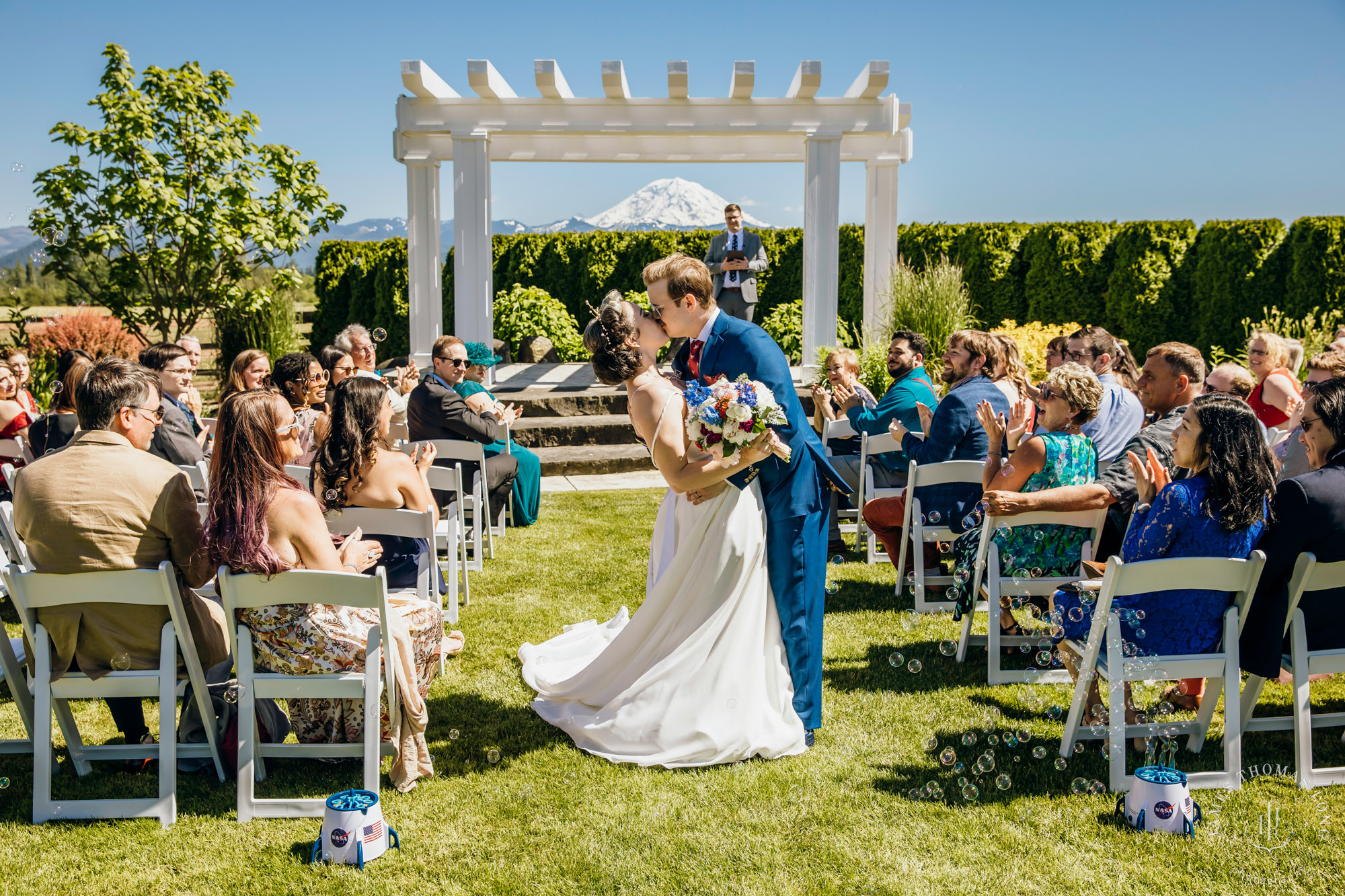 Mountain View Manor Enumclaw Mount Rainier wedding by Seattle wedding photographer James Thomas Long Photography