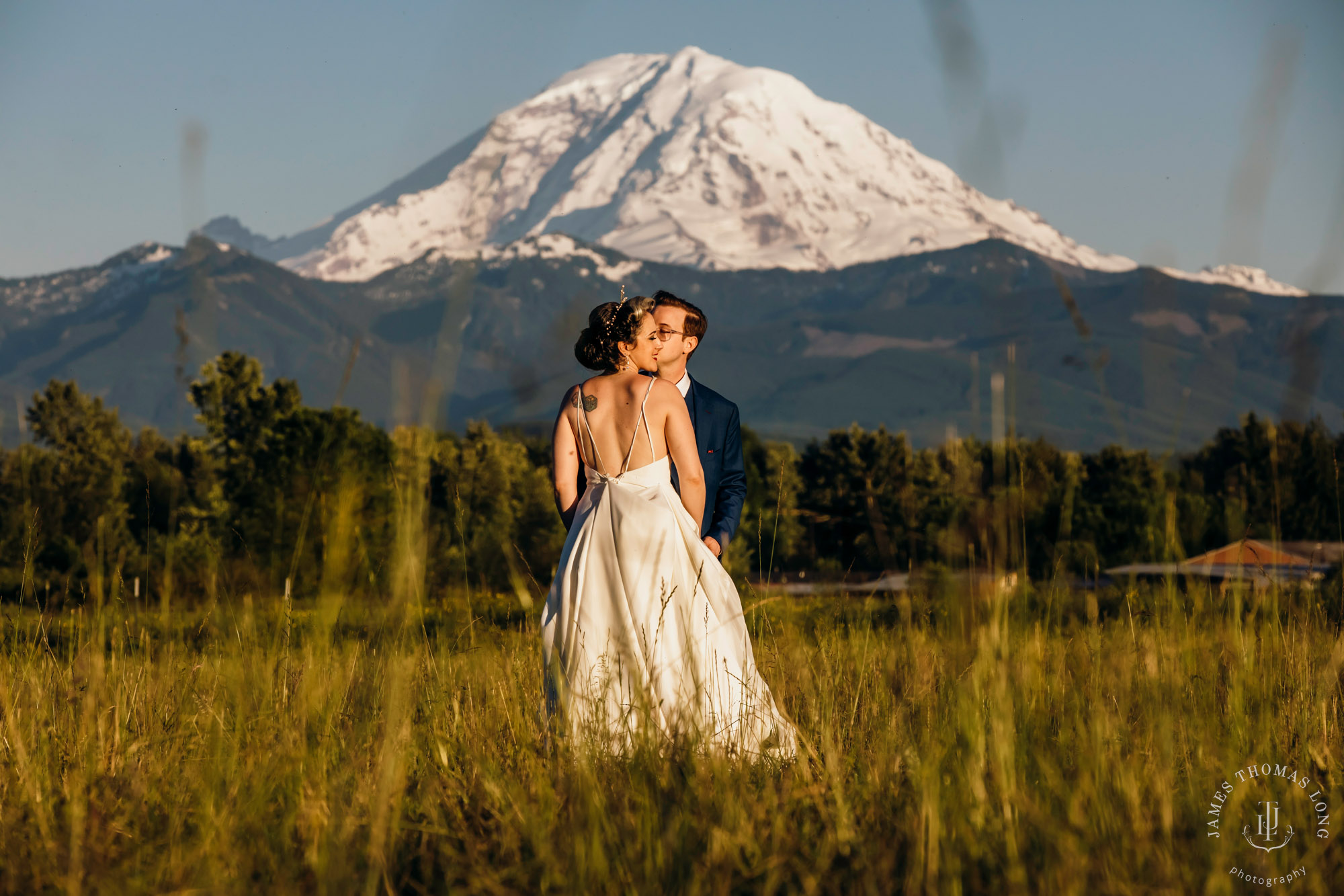 Mountain View Manor Enumclaw Mount Rainier wedding by Seattle wedding photographer James Thomas Long Photography