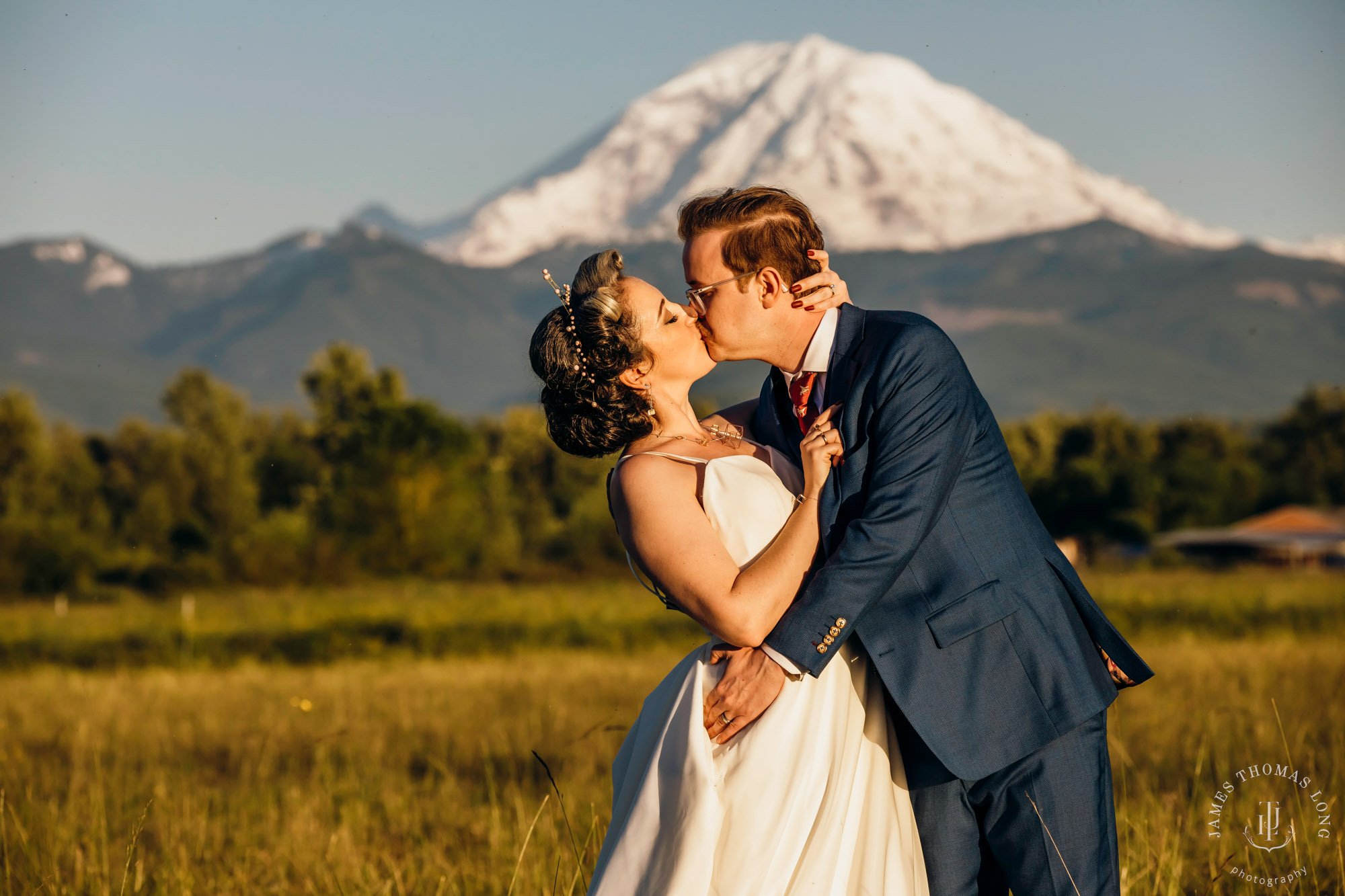 Mountain View Manor Enumclaw Mount Rainier wedding by Seattle wedding photographer James Thomas Long Photography