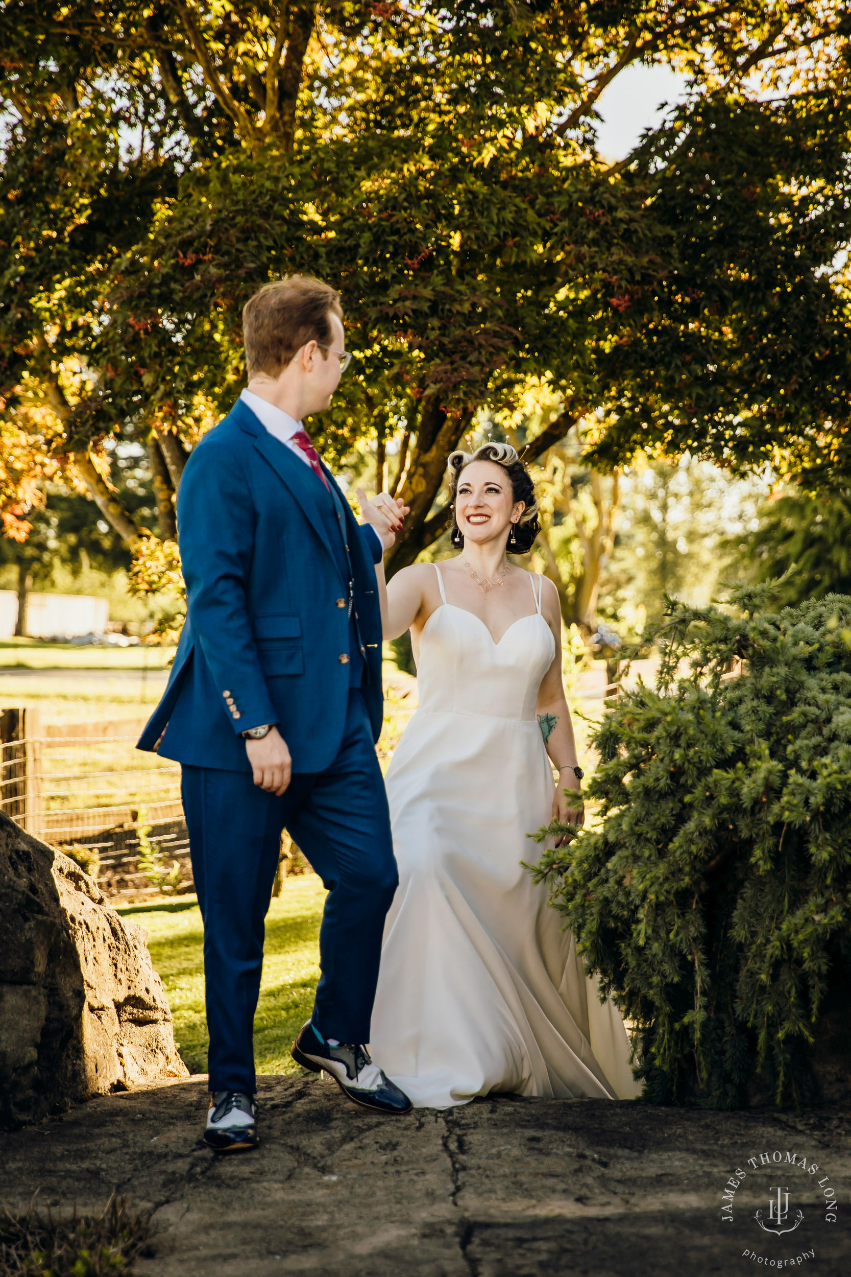 Mountain View Manor Enumclaw Mount Rainier wedding by Seattle wedding photographer James Thomas Long Photography