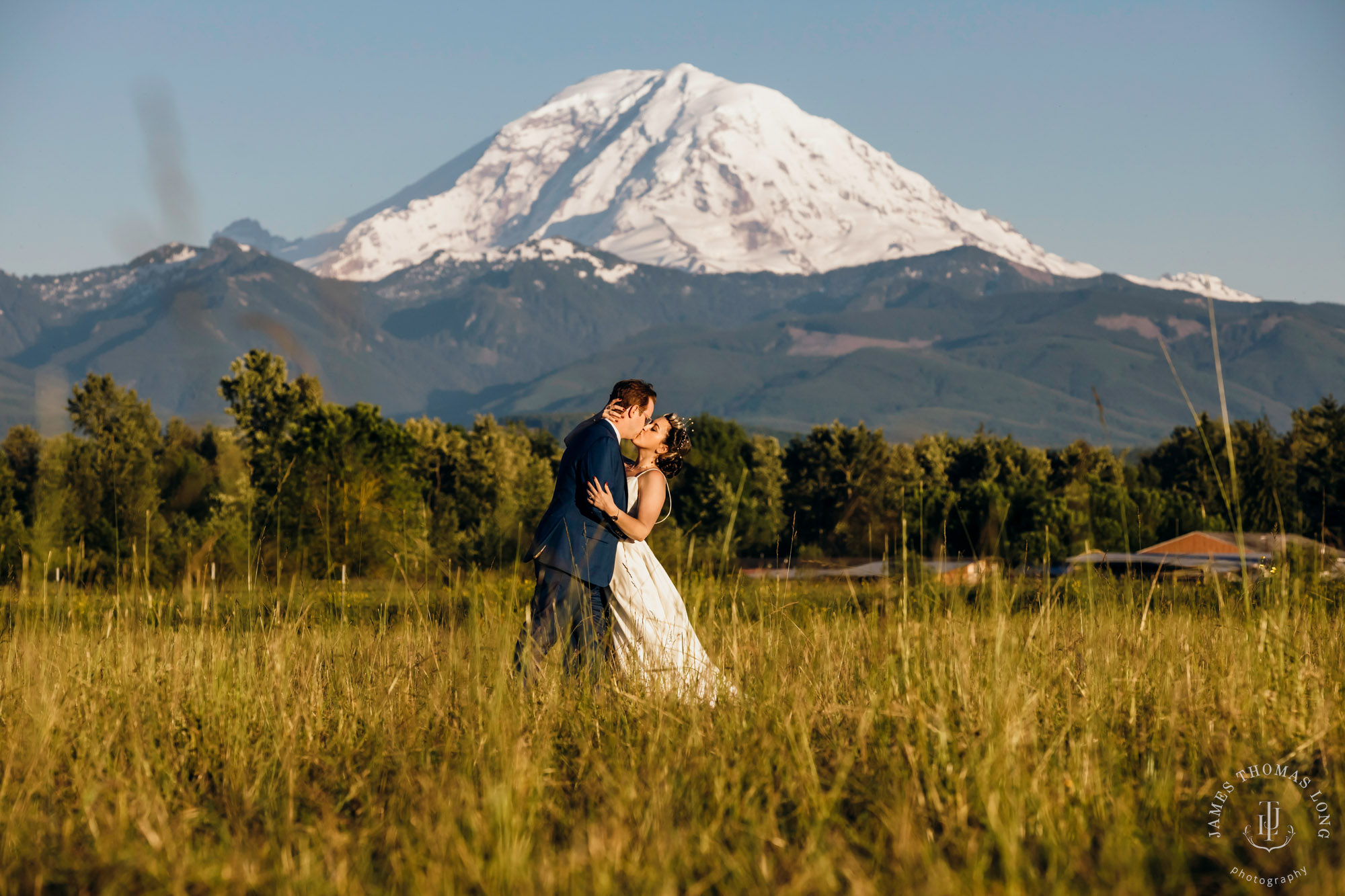 Mountain View Manor Enumclaw Mount Rainier wedding by Seattle wedding photographer James Thomas Long Photography