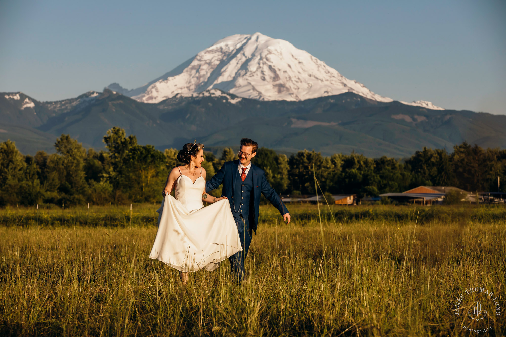 Mountain View Manor Enumclaw Mount Rainier wedding by Seattle wedding photographer James Thomas Long Photography