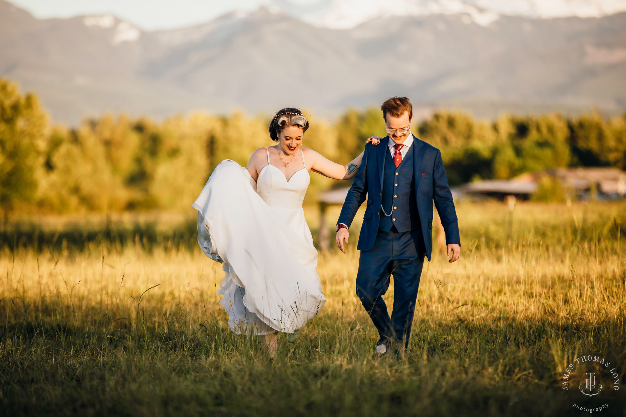 Mountain View Manor Enumclaw Mount Rainier wedding by Seattle wedding photographer James Thomas Long Photography