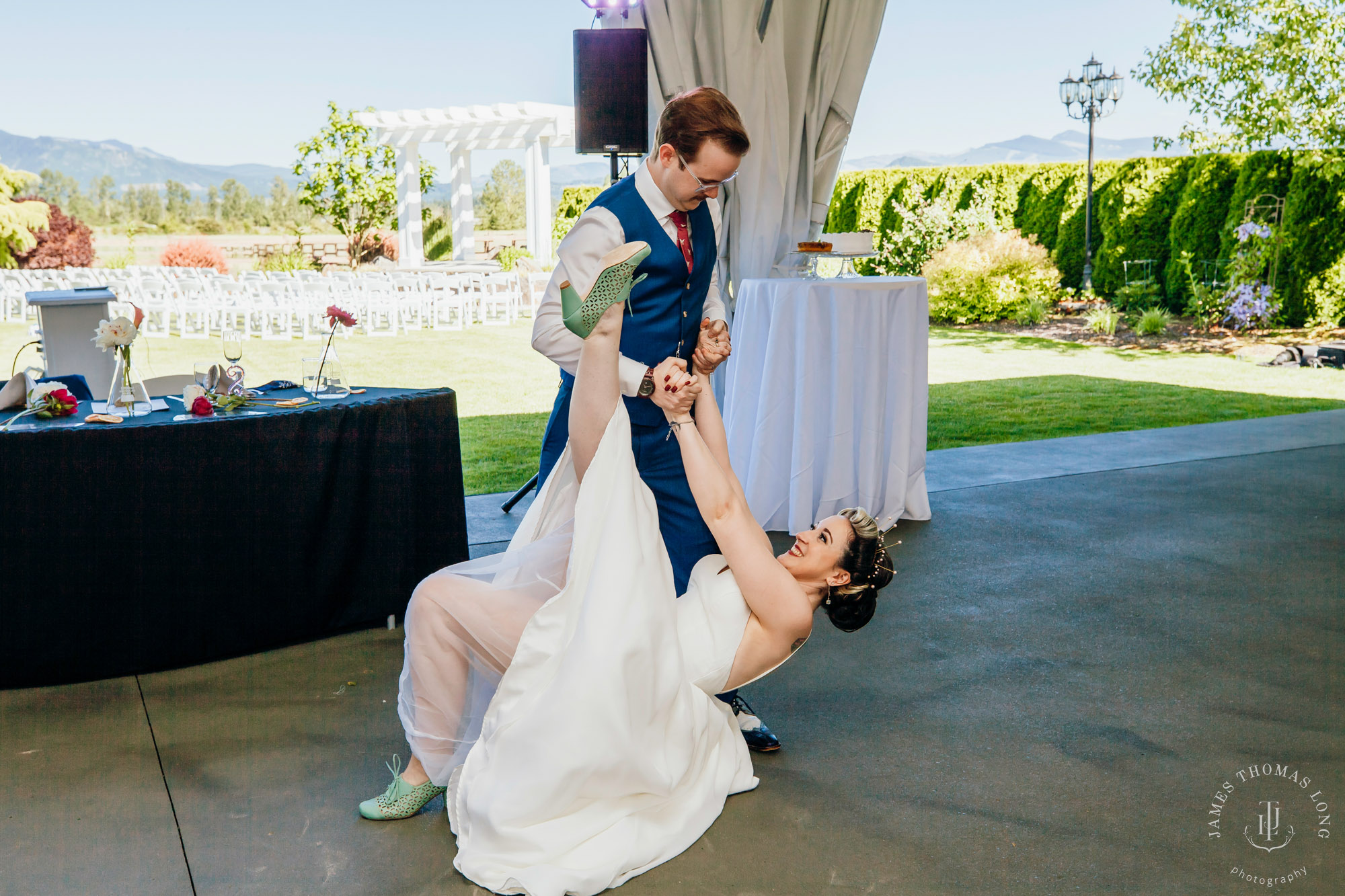 Mountain View Manor Enumclaw Mount Rainier wedding by Seattle wedding photographer James Thomas Long Photography