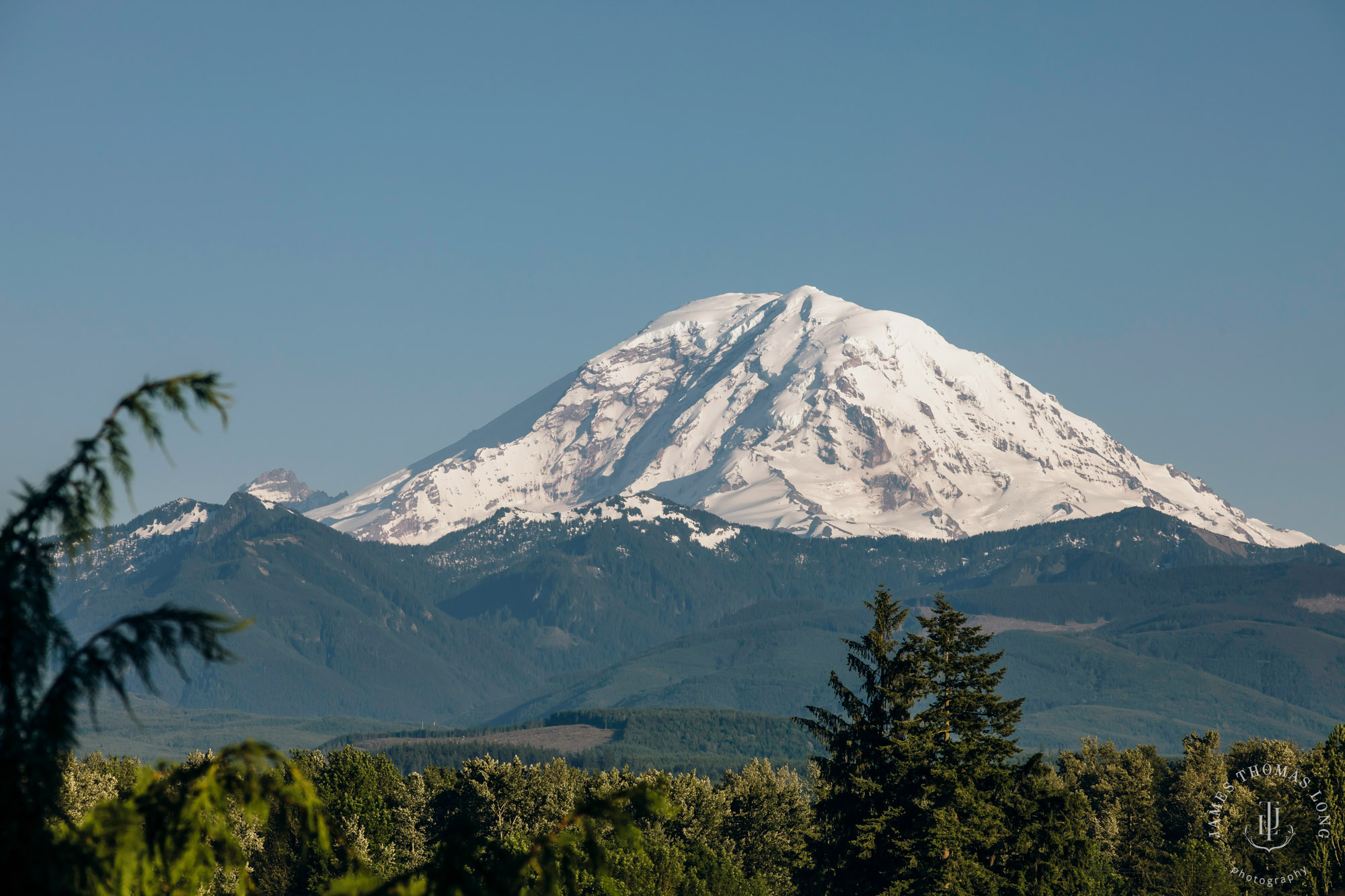 Mountain View Manor Enumclaw Mount Rainier wedding by Seattle wedding photographer James Thomas Long Photography