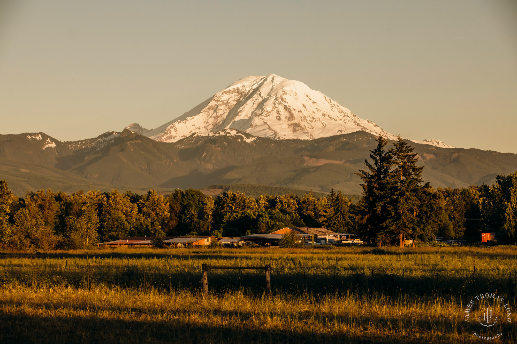 Mountain View Manor Enumclaw Mount Rainier wedding by Seattle wedding photographer James Thomas Long Photography