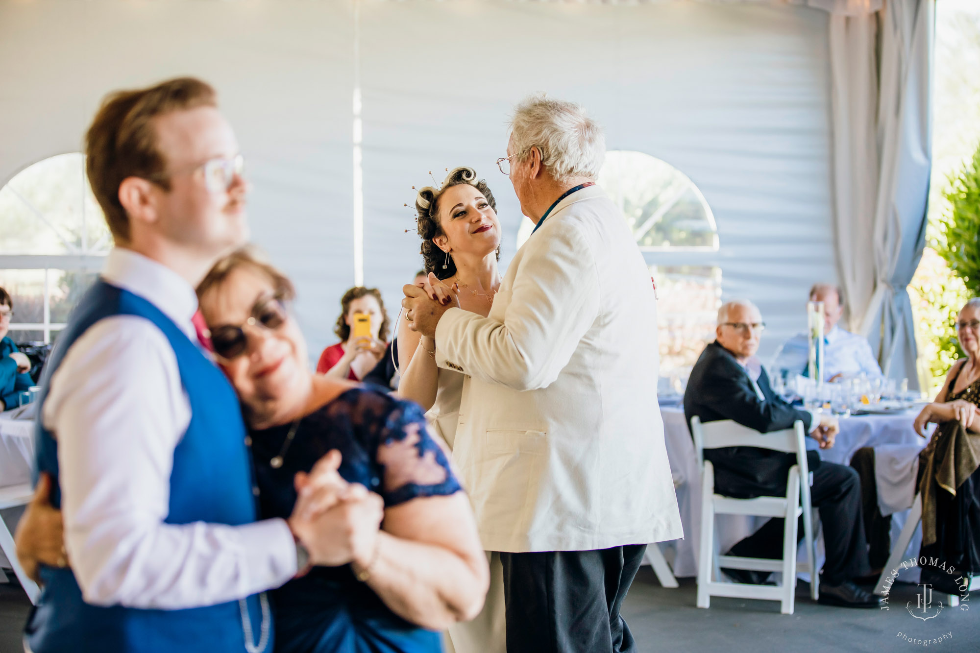 Mountain View Manor Enumclaw Mount Rainier wedding by Seattle wedding photographer James Thomas Long Photography