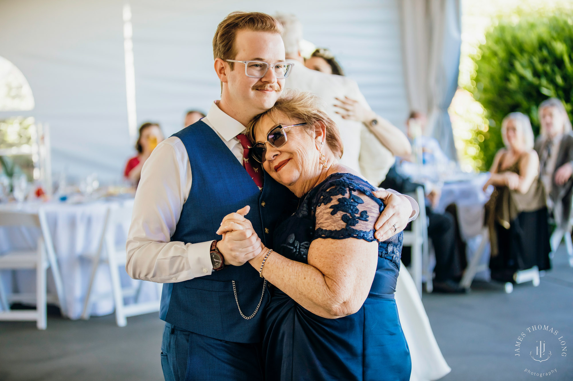 Mountain View Manor Enumclaw Mount Rainier wedding by Seattle wedding photographer James Thomas Long Photography