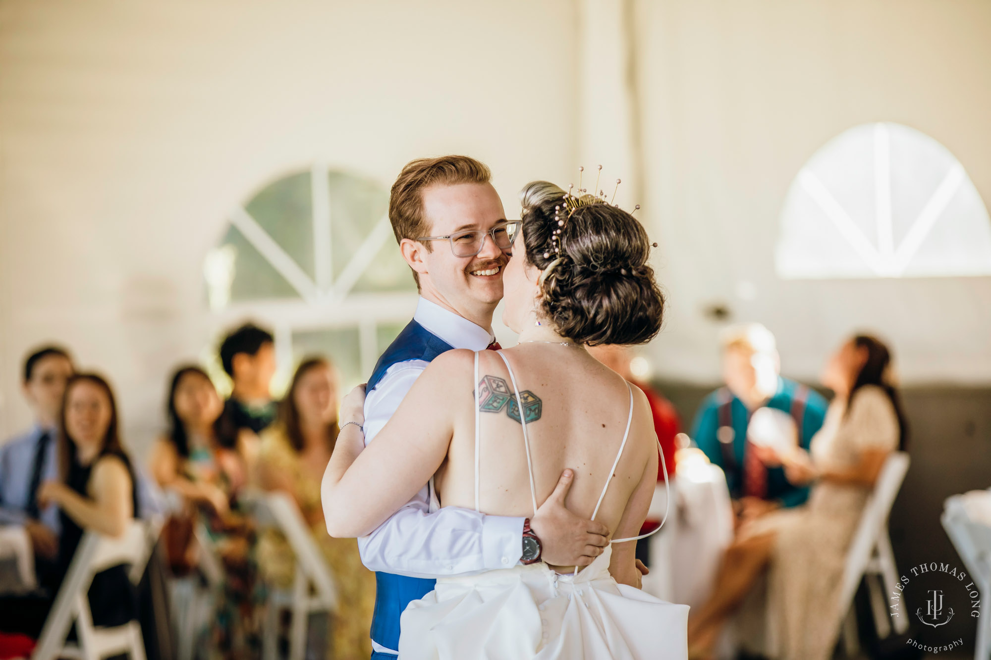 Mountain View Manor Enumclaw Mount Rainier wedding by Seattle wedding photographer James Thomas Long Photography