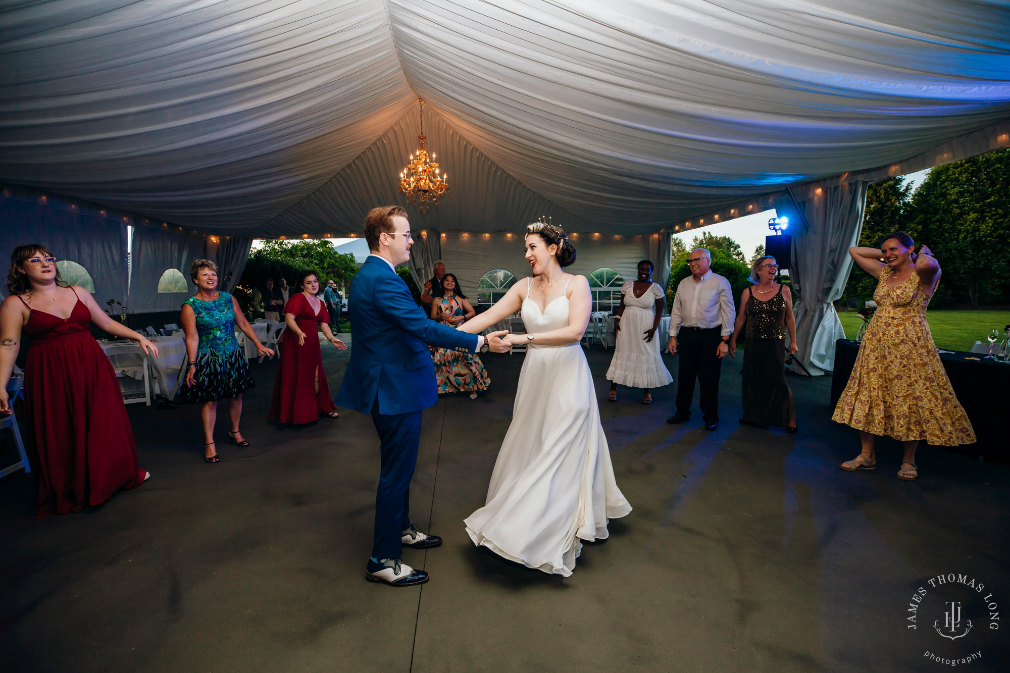 Mountain View Manor Enumclaw Mount Rainier wedding by Seattle wedding photographer James Thomas Long Photography