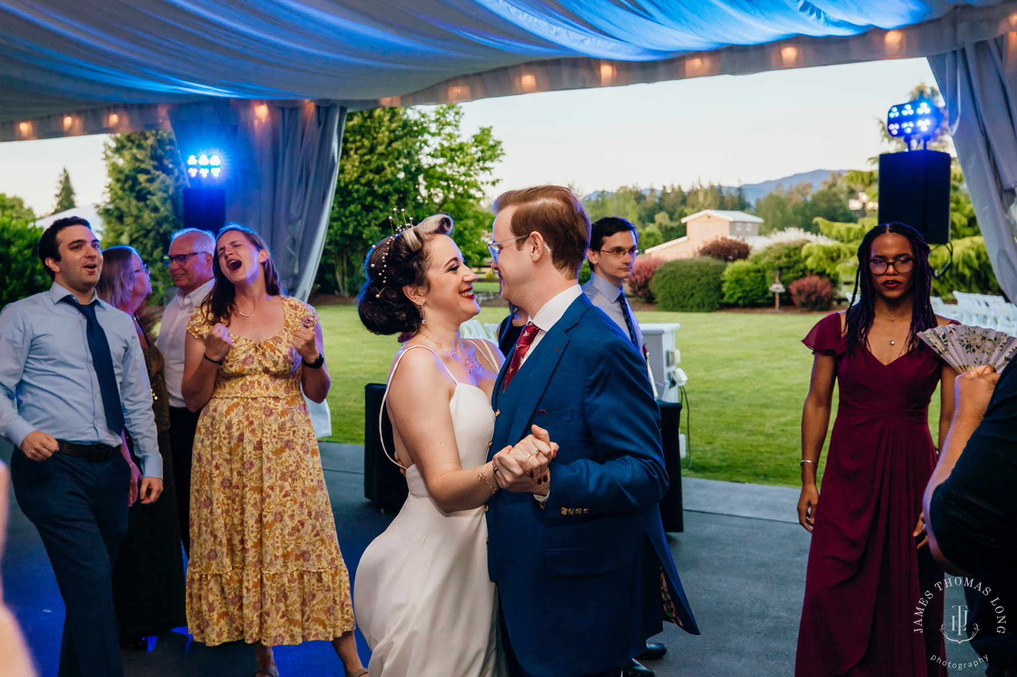 Mountain View Manor Enumclaw Mount Rainier wedding by Seattle wedding photographer James Thomas Long Photography