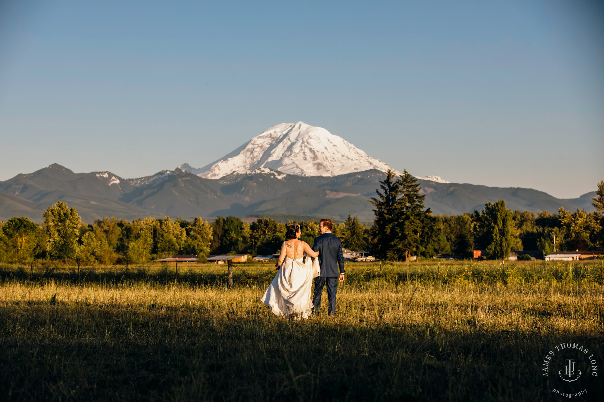 Mountain View Manor Enumclaw Mount Rainier wedding by Seattle wedding photographer James Thomas Long Photography