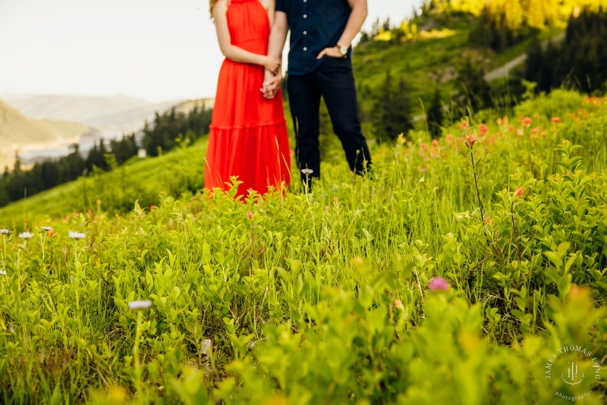 Adventure engagement in the Cascades by Snoqualmie adventure elopement photographer James Thomas Long Photography