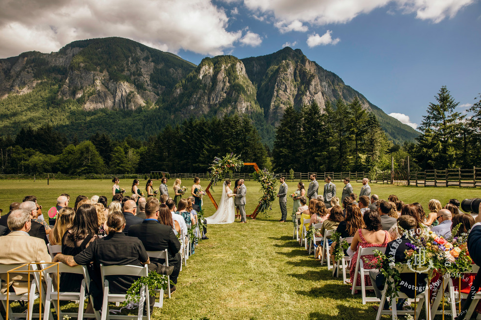 Snoqualmie Wedding Photographer James Thomas Long Photography M & O