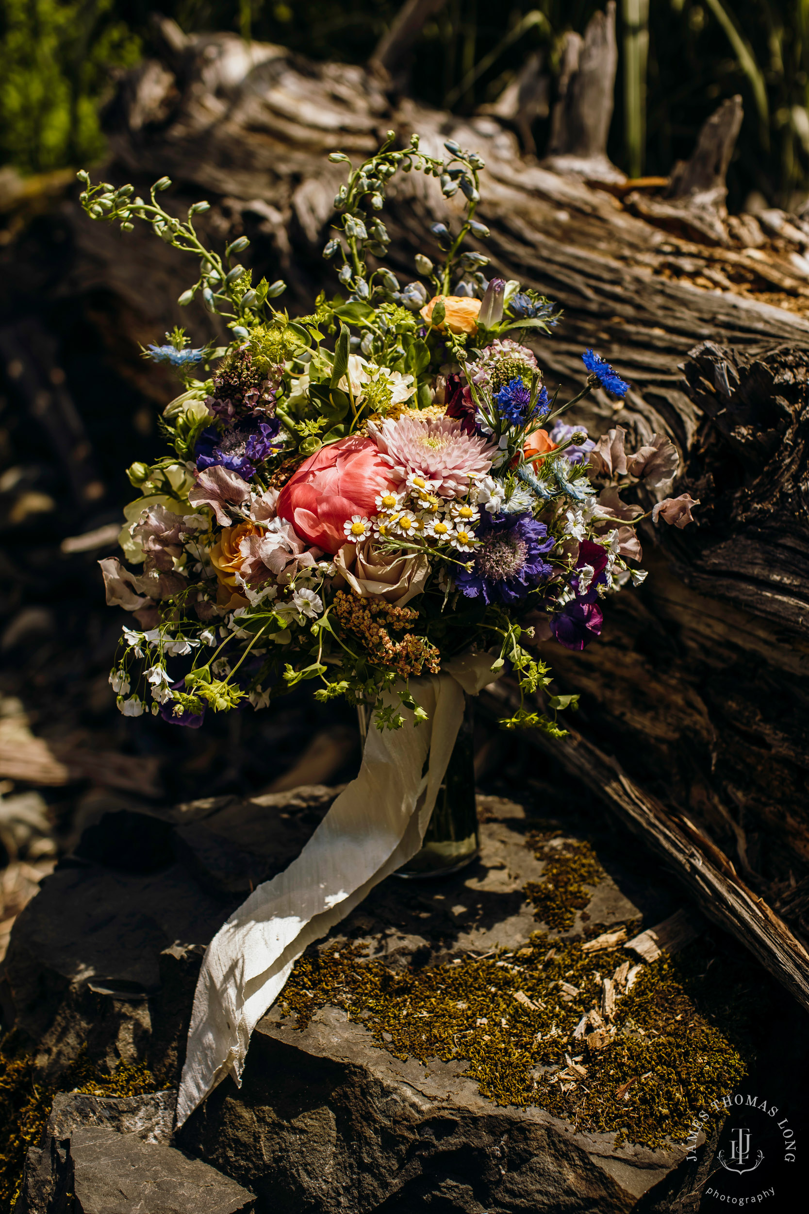 North Fork Farm Snoqualmie wedding by Snoqualmie wedding photographer James Thomas Long Photography