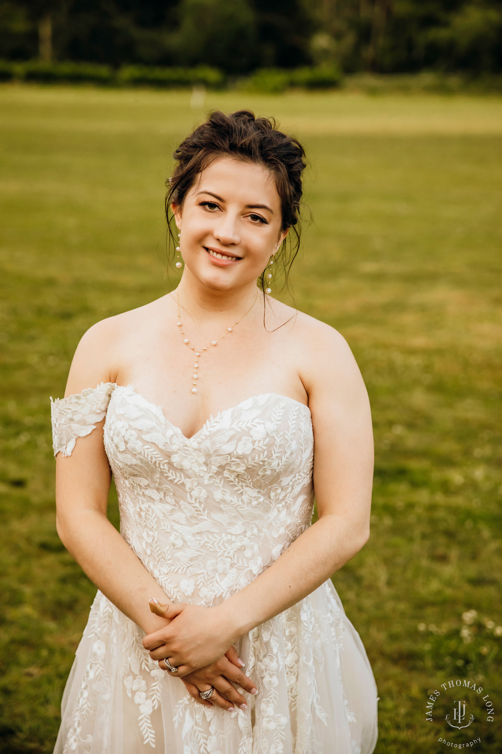 North Fork Farm Snoqualmie wedding by Snoqualmie wedding photographer James Thomas Long Photography