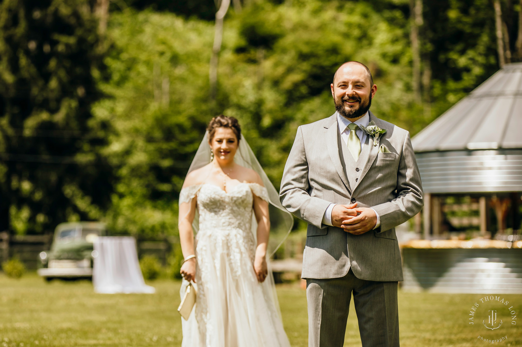 North Fork Farm Snoqualmie wedding by Snoqualmie wedding photographer James Thomas Long Photography