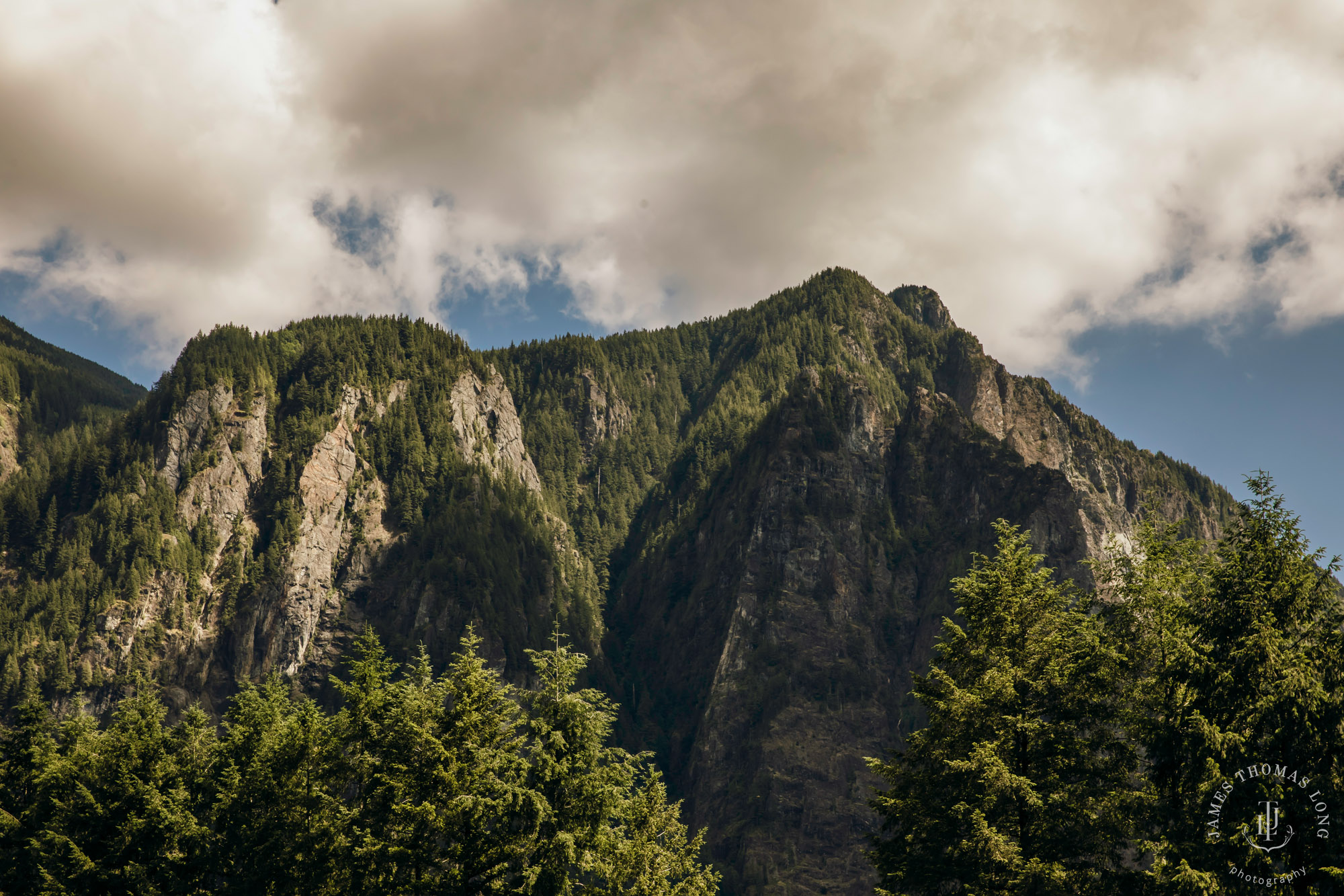 North Fork Farm Snoqualmie wedding by Snoqualmie wedding photographer James Thomas Long Photography