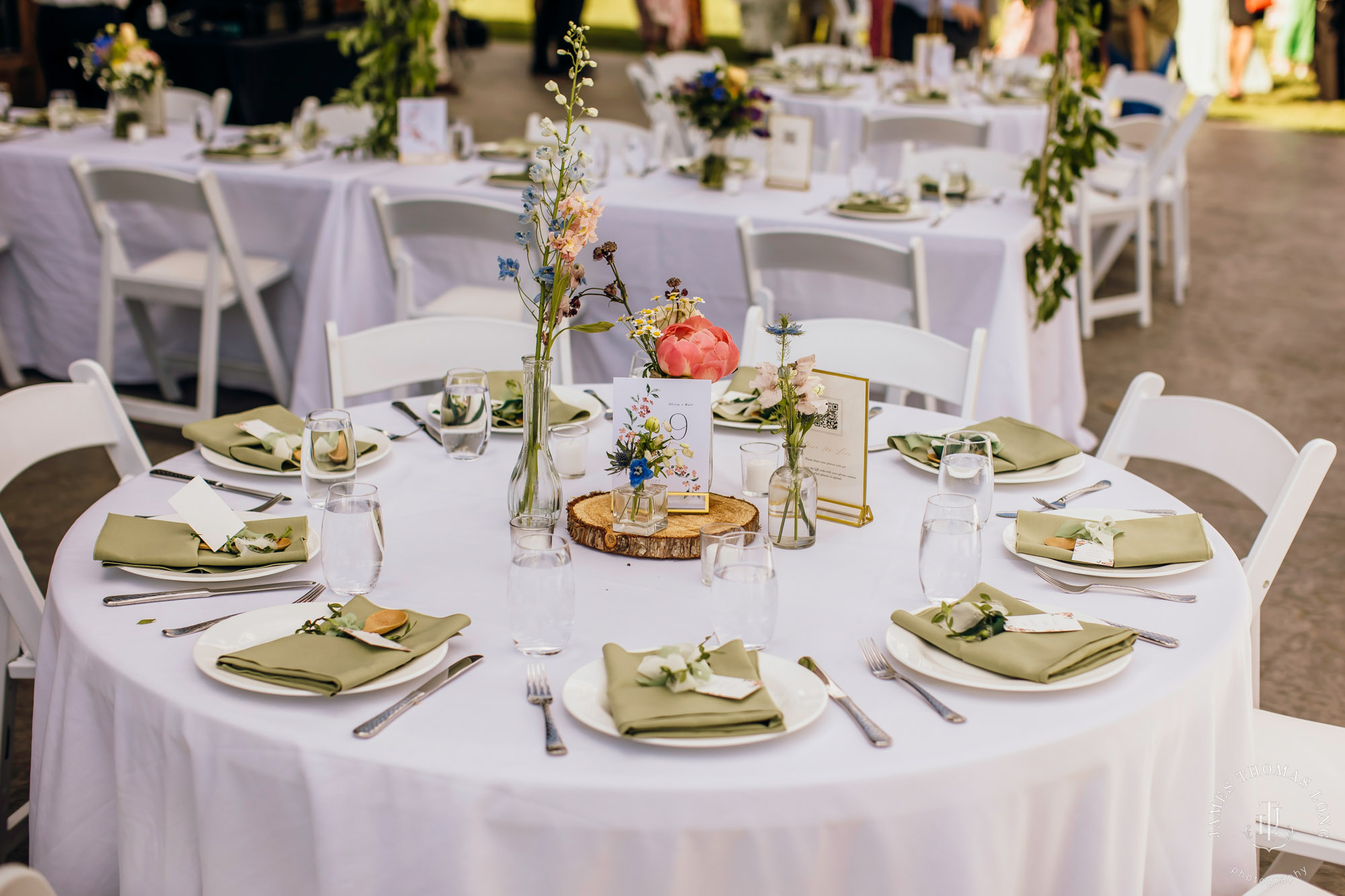 North Fork Farm Snoqualmie wedding by Snoqualmie wedding photographer James Thomas Long Photography