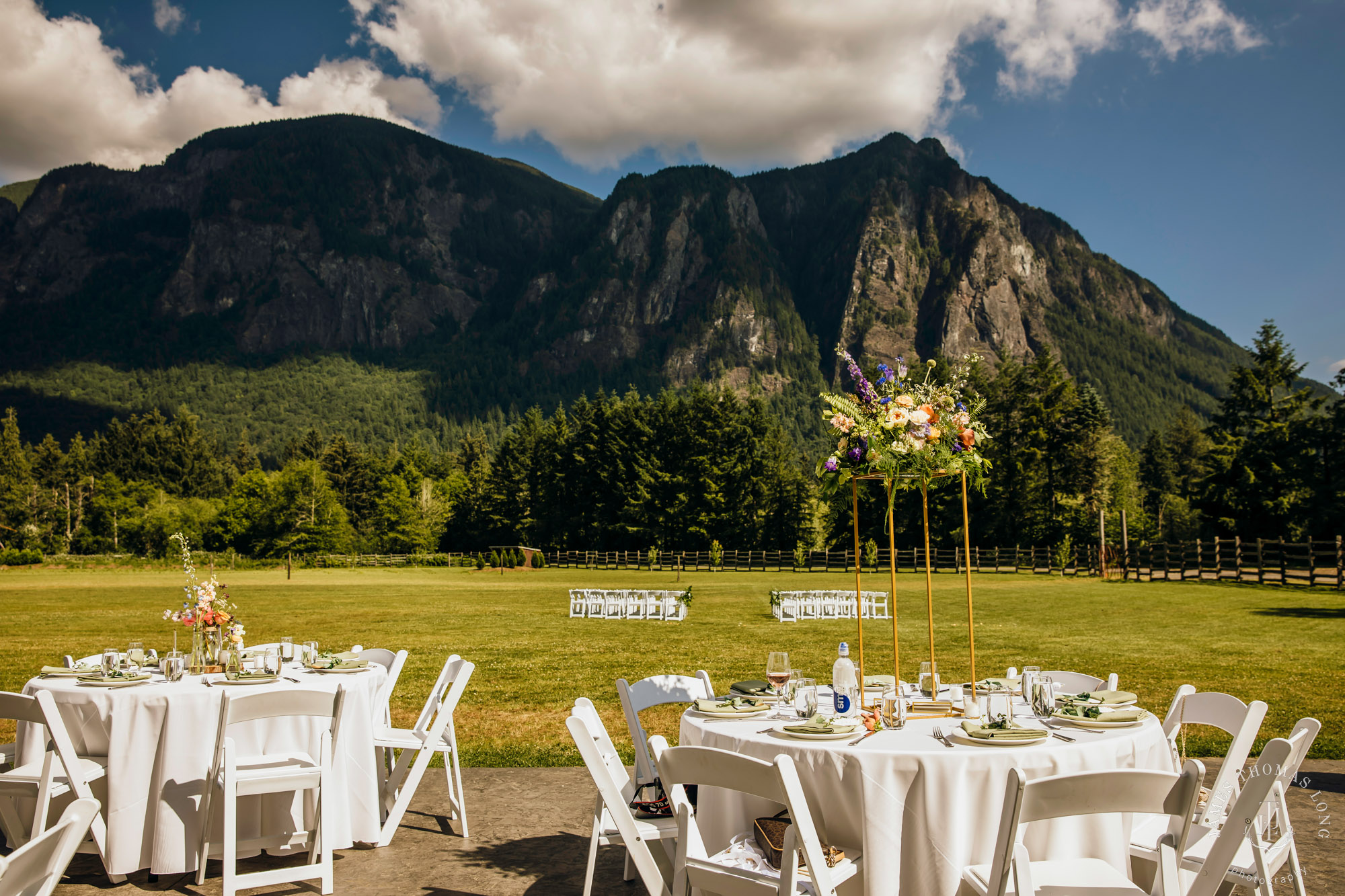 North Fork Farm Snoqualmie wedding by Snoqualmie wedding photographer James Thomas Long Photography