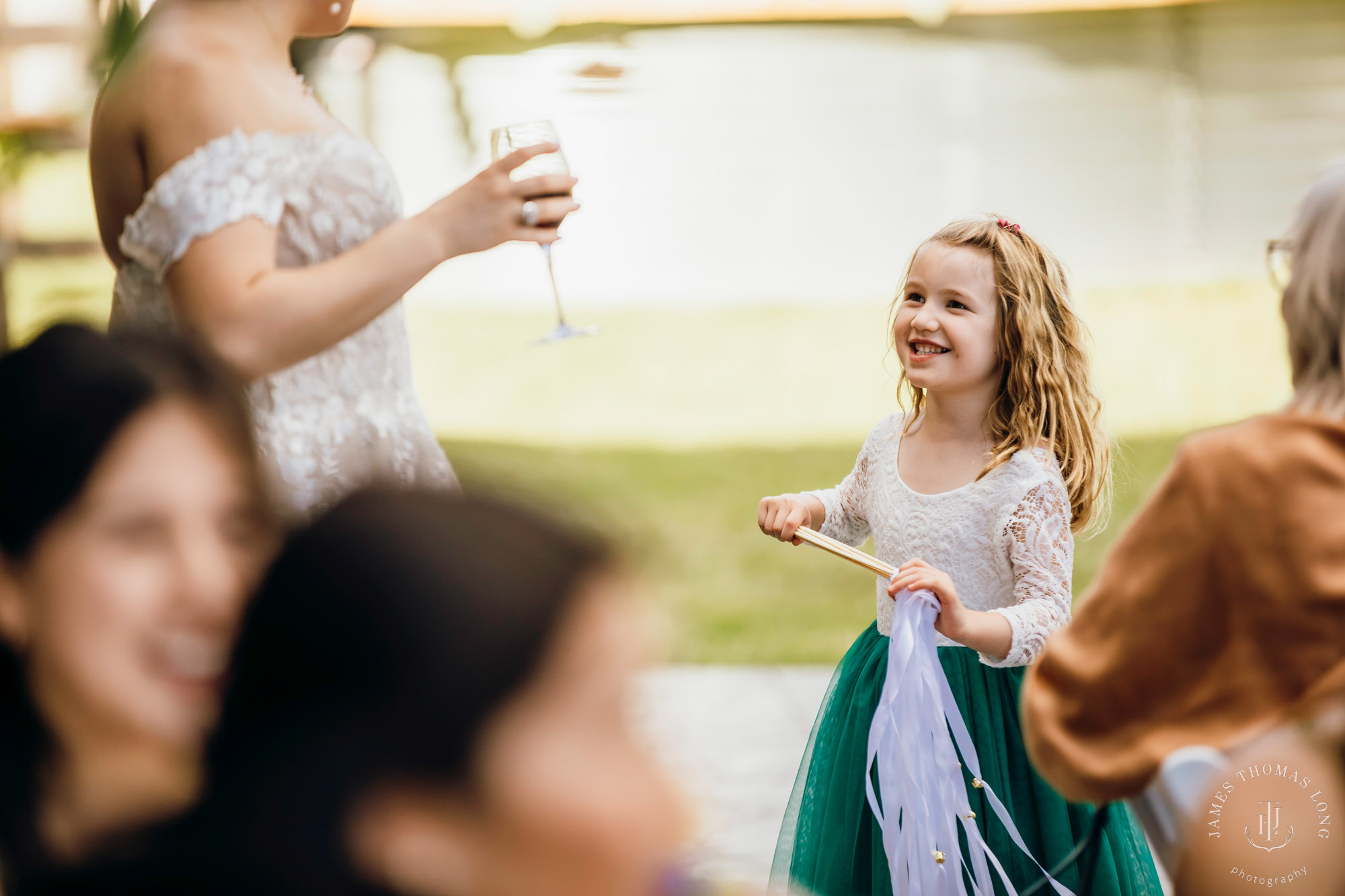 North Fork Farm Snoqualmie wedding by Snoqualmie wedding photographer James Thomas Long Photography