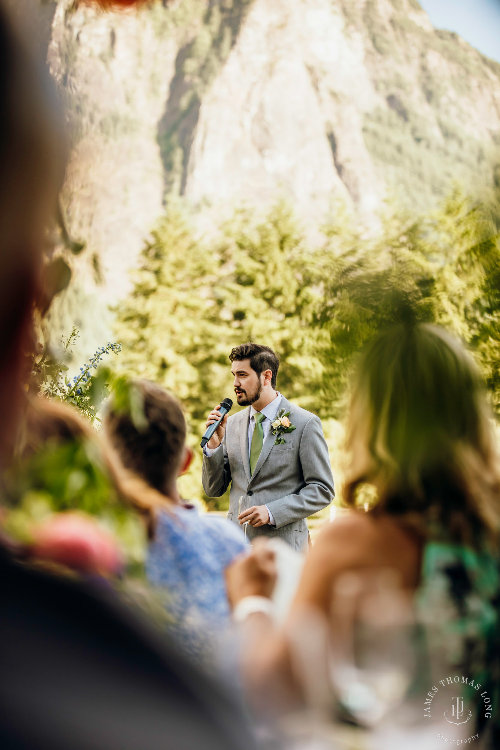 North Fork Farm Snoqualmie wedding by Snoqualmie wedding photographer James Thomas Long Photography