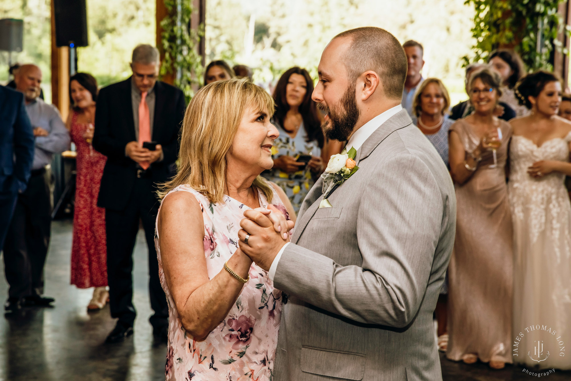 North Fork Farm Snoqualmie wedding by Snoqualmie wedding photographer James Thomas Long Photography