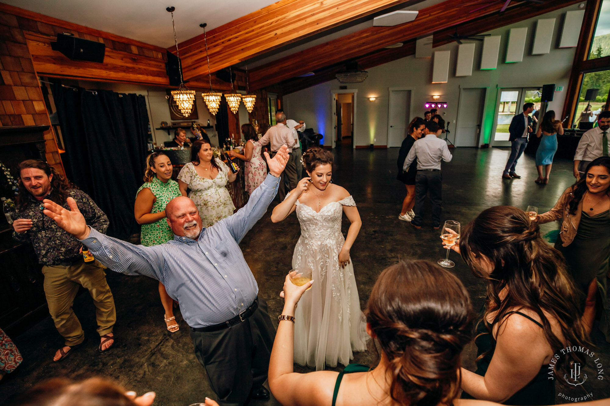 North Fork Farm Snoqualmie wedding by Snoqualmie wedding photographer James Thomas Long Photography