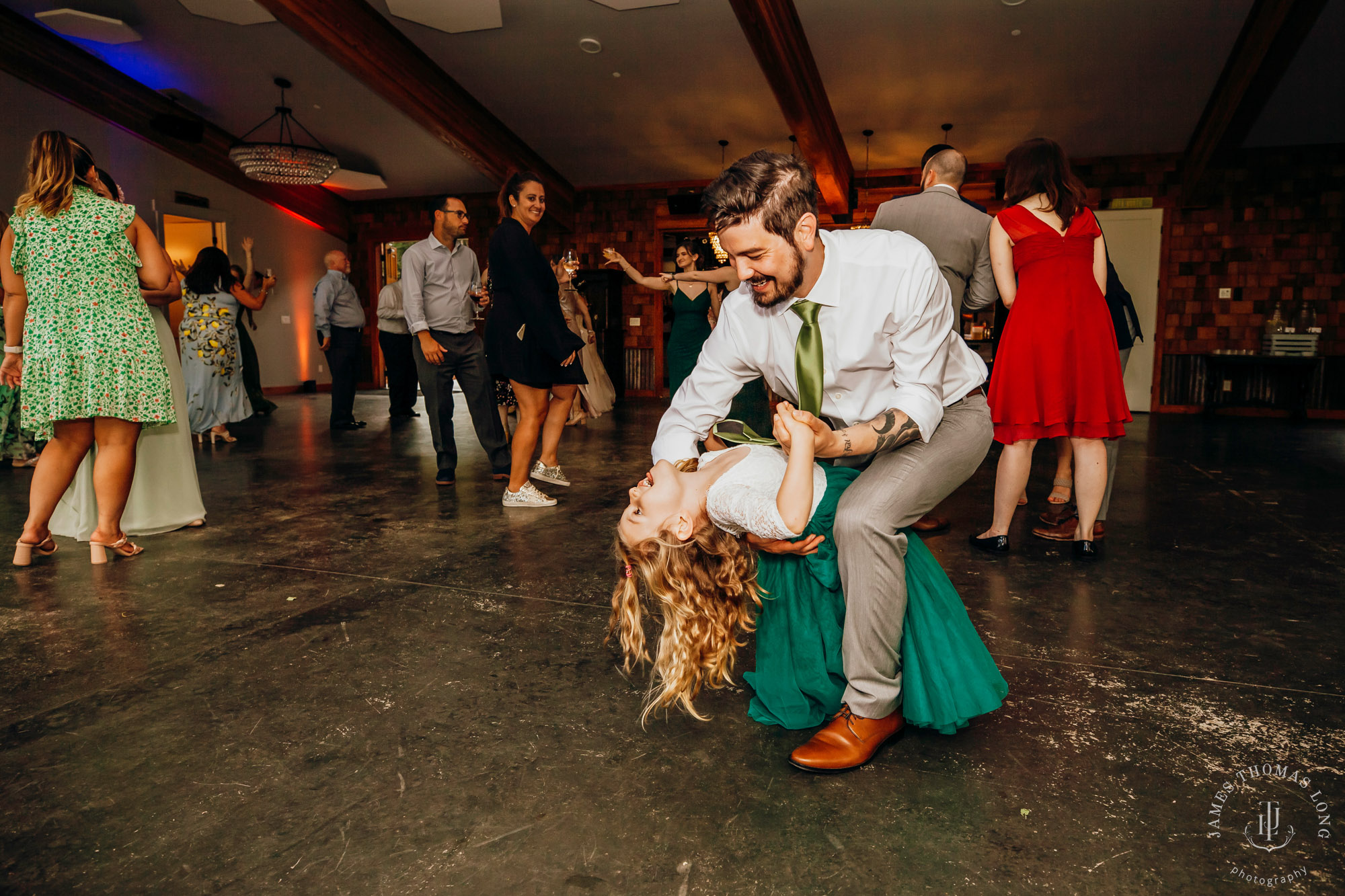 North Fork Farm Snoqualmie wedding by Snoqualmie wedding photographer James Thomas Long Photography