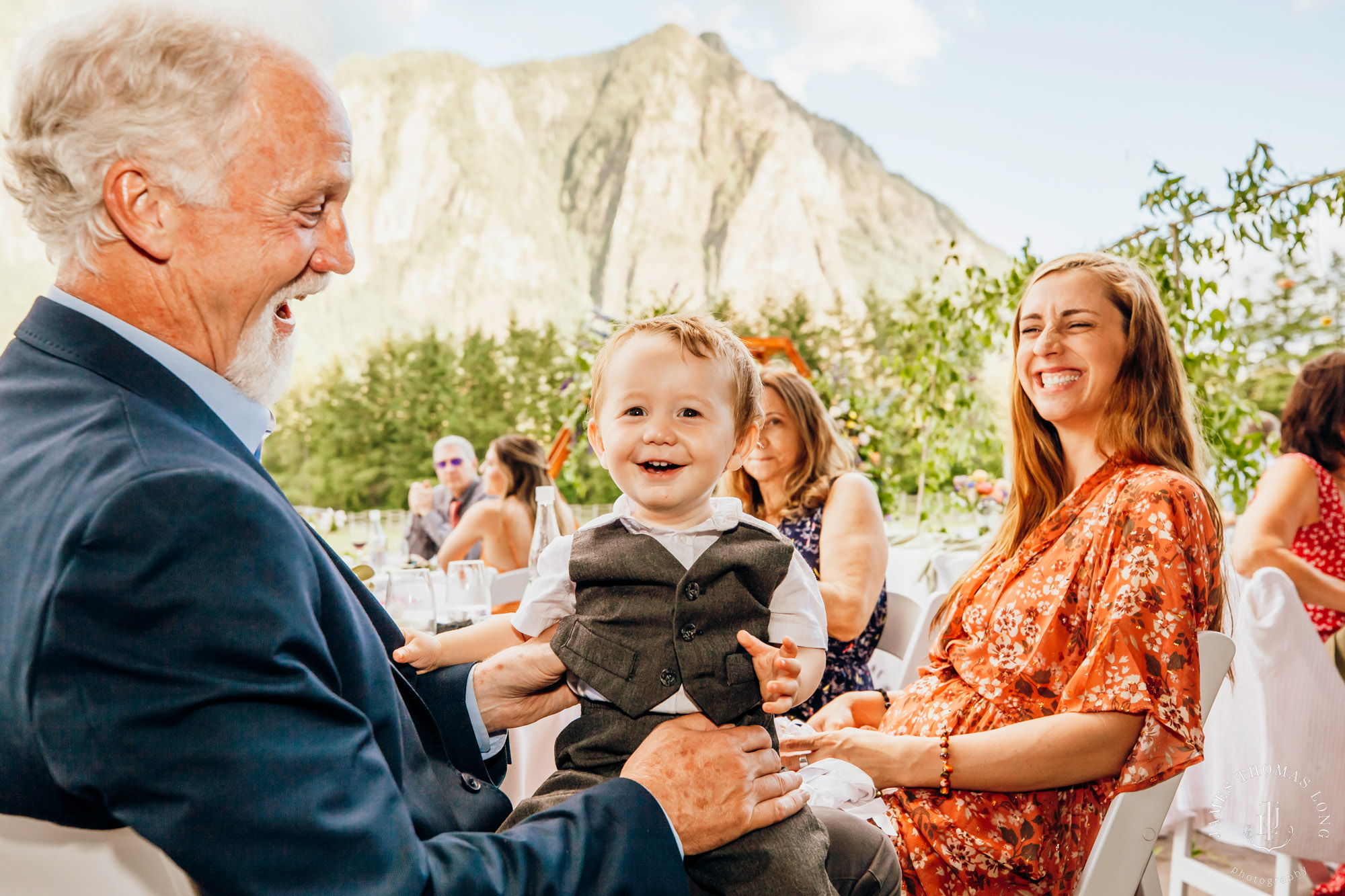 North Fork Farm Snoqualmie wedding by Snoqualmie wedding photographer James Thomas Long Photography