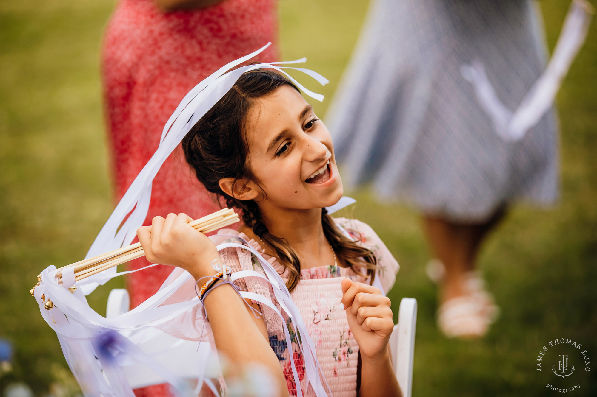 North Fork Farm Snoqualmie wedding by Snoqualmie wedding photographer James Thomas Long Photography