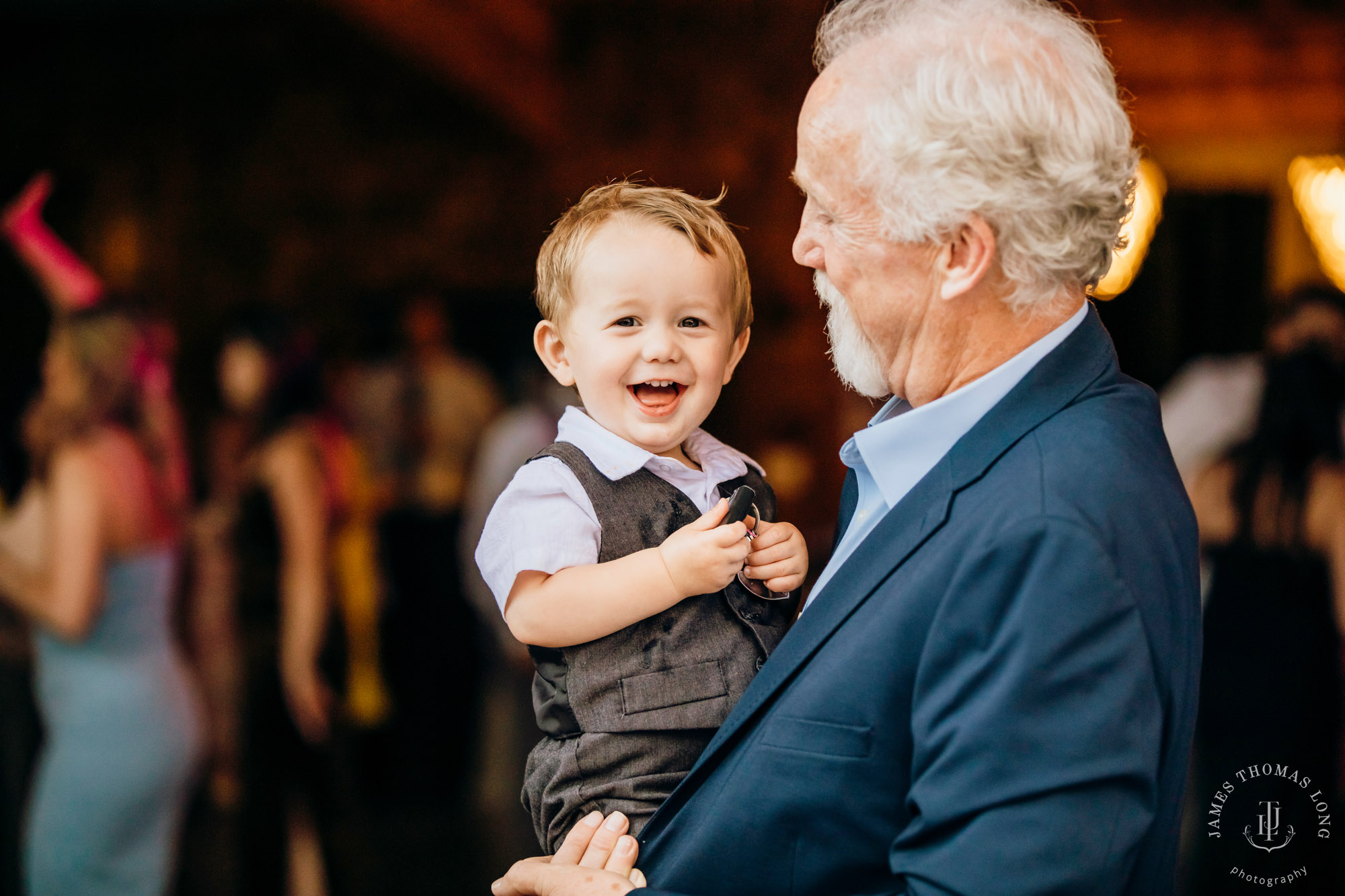 North Fork Farm Snoqualmie wedding by Snoqualmie wedding photographer James Thomas Long Photography