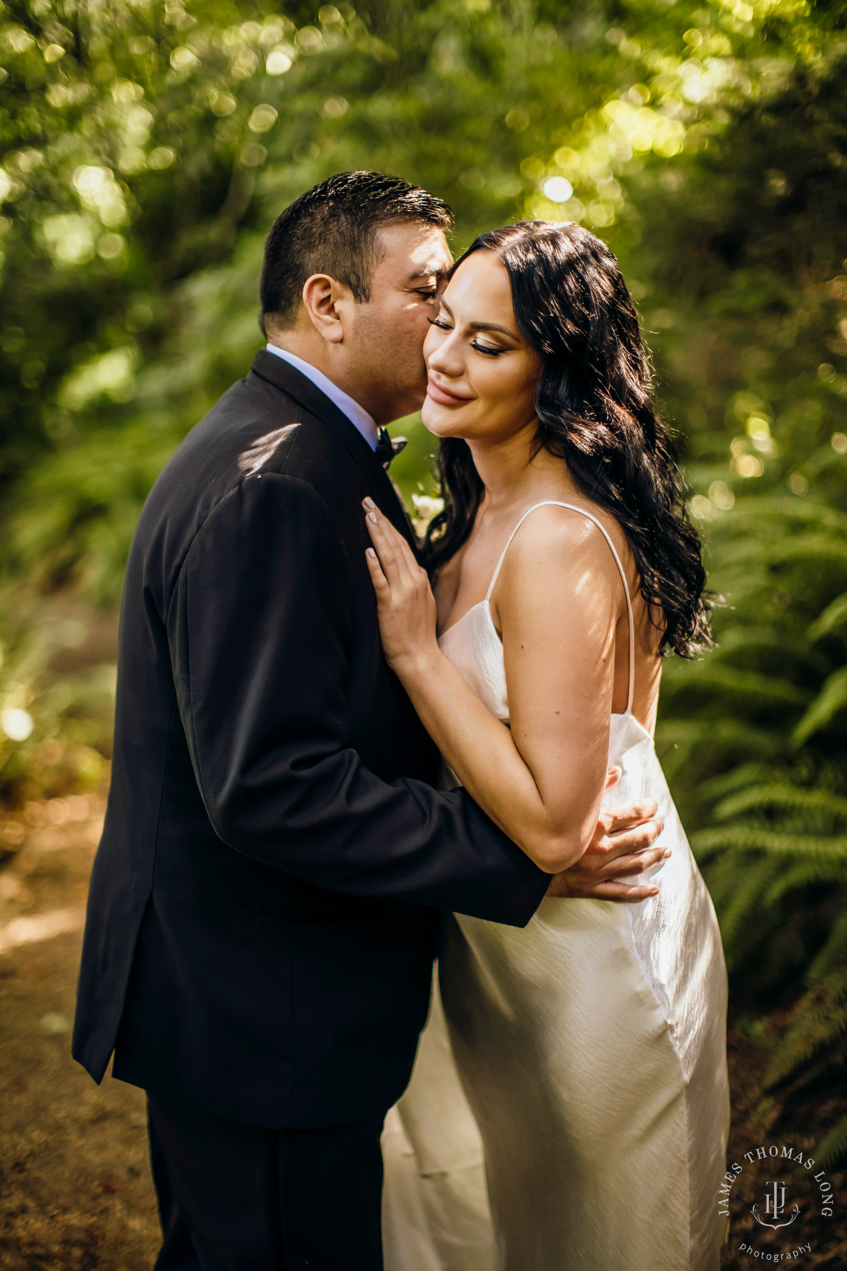 JM Cellars Woodinville wedding by Snoqualmie wedding photographer James Thomas Long Photography