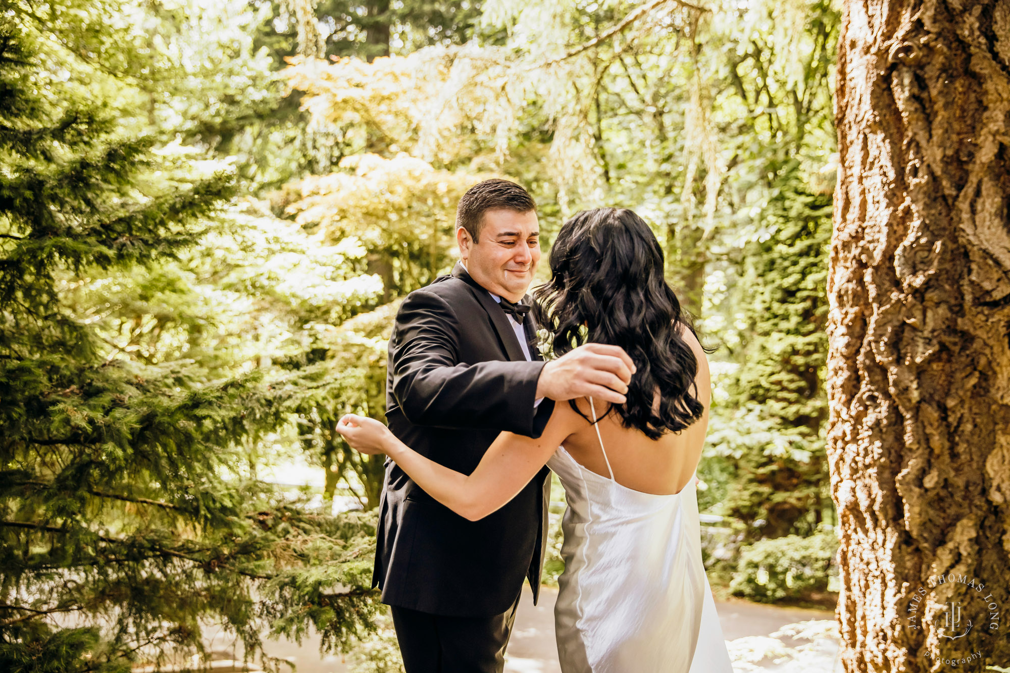 JM Cellars Woodinville wedding by Snoqualmie wedding photographer James Thomas Long Photography