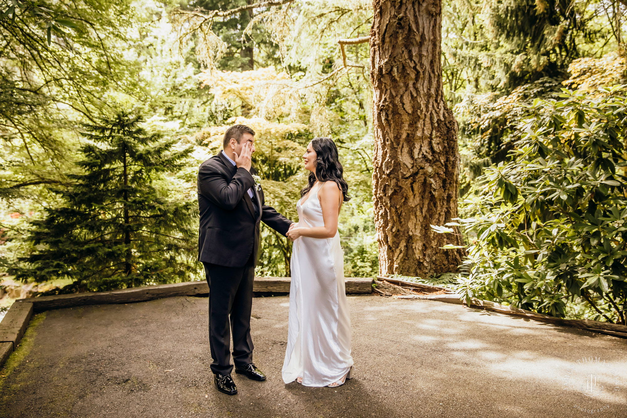 JM Cellars Woodinville wedding by Snoqualmie wedding photographer James Thomas Long Photography