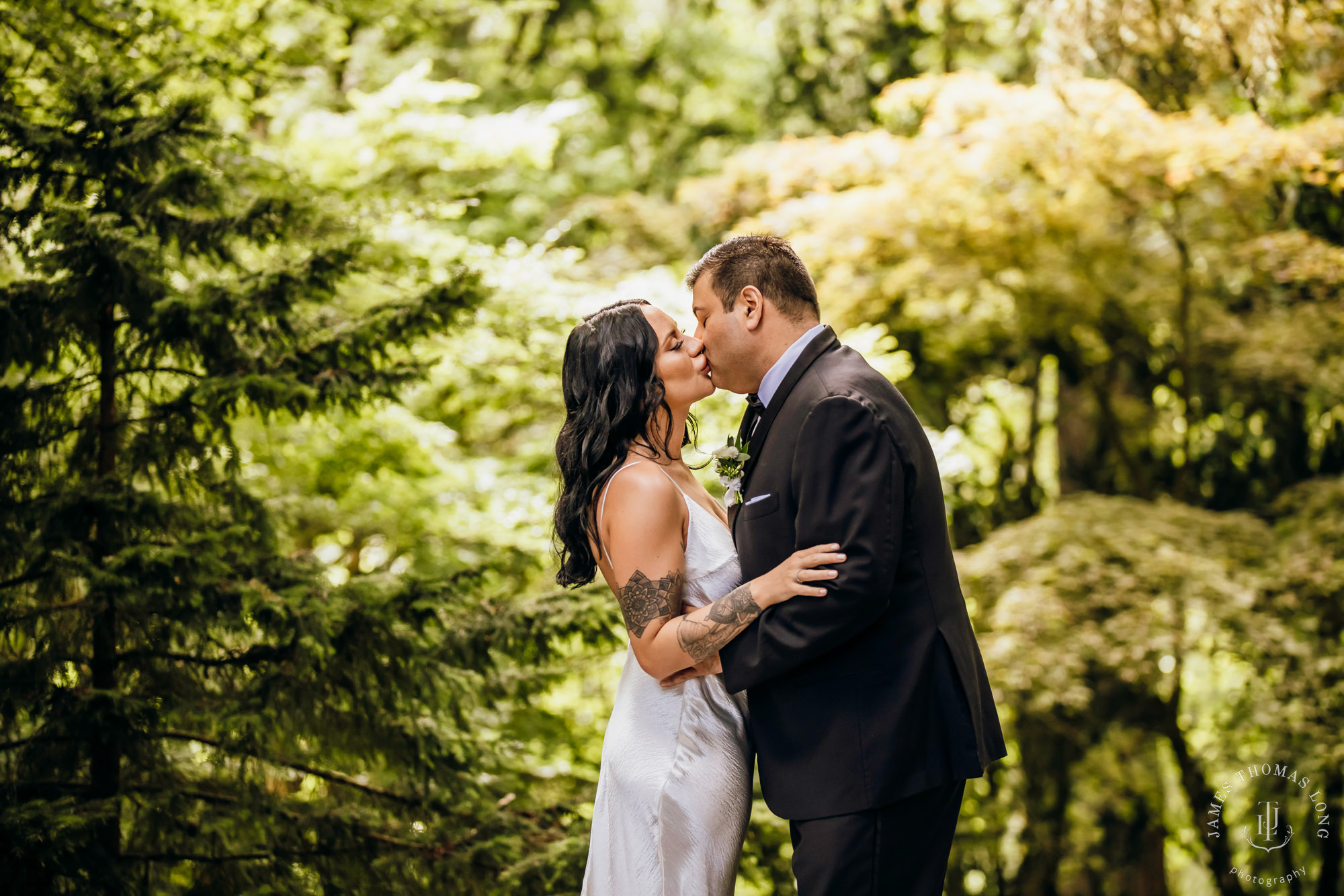 JM Cellars Woodinville wedding by Snoqualmie wedding photographer James Thomas Long Photography