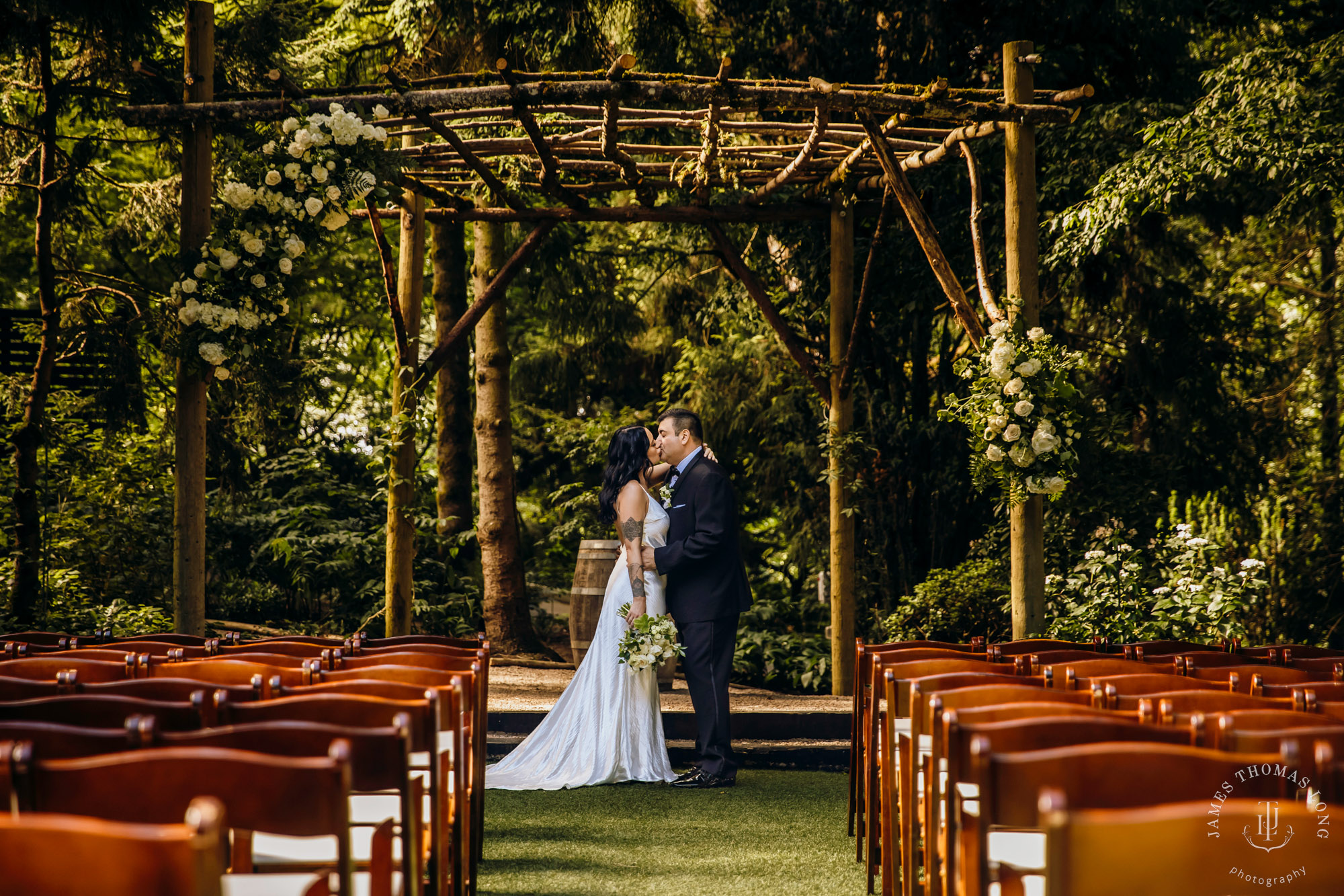 JM Cellars Woodinville wedding by Snoqualmie wedding photographer James Thomas Long Photography