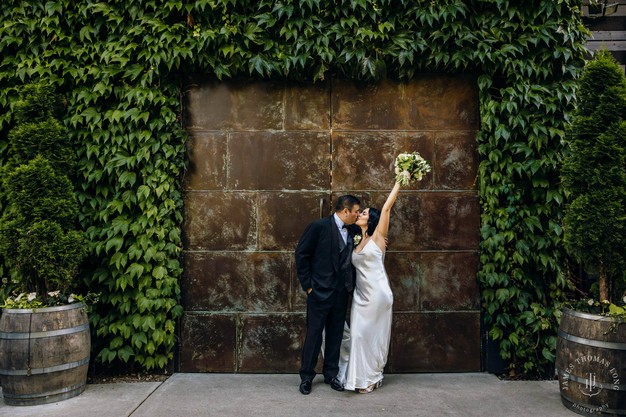 JM Cellars Woodinville wedding by Snoqualmie wedding photographer James Thomas Long Photography