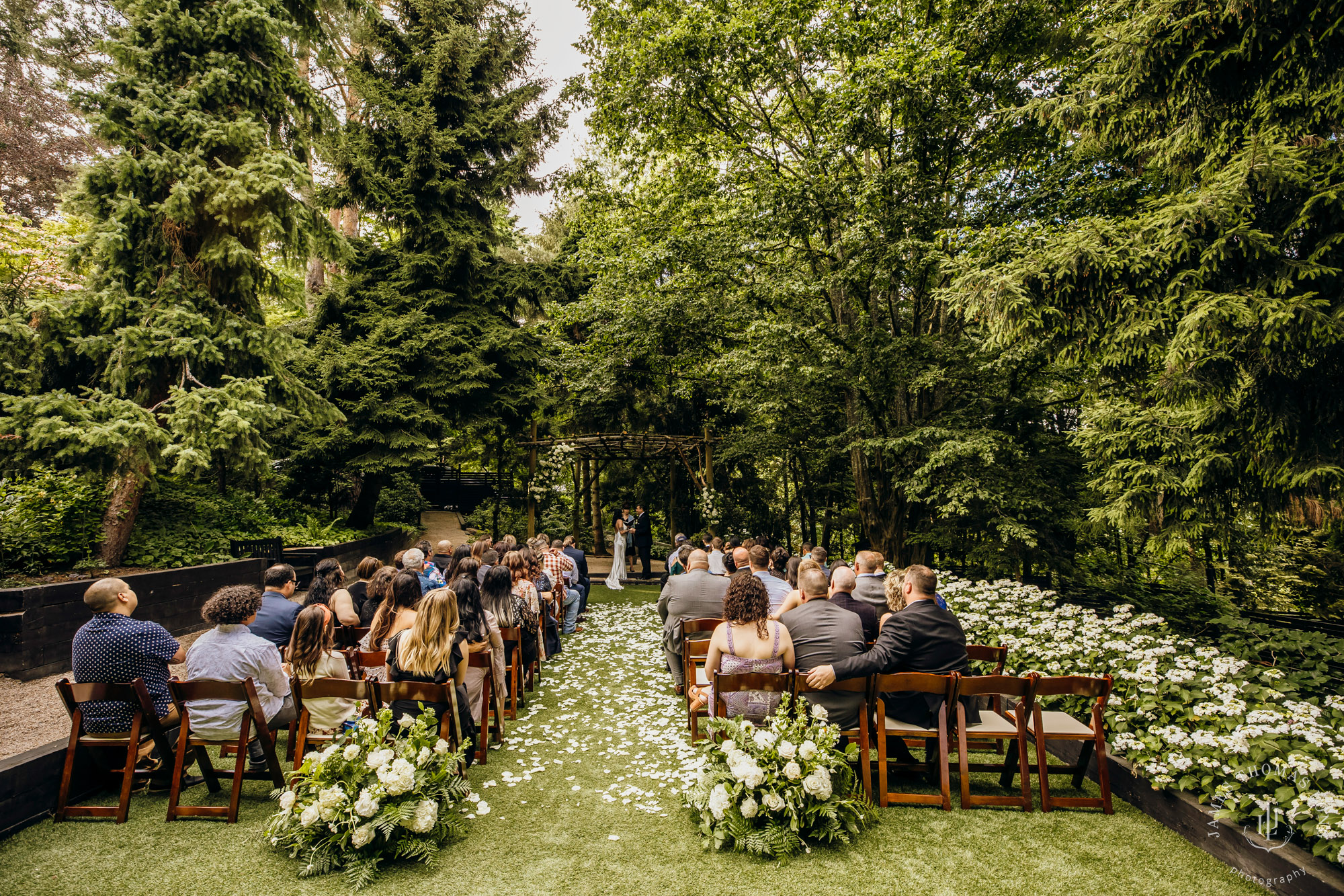 JM Cellars Woodinville wedding by Snoqualmie wedding photographer James Thomas Long Photography