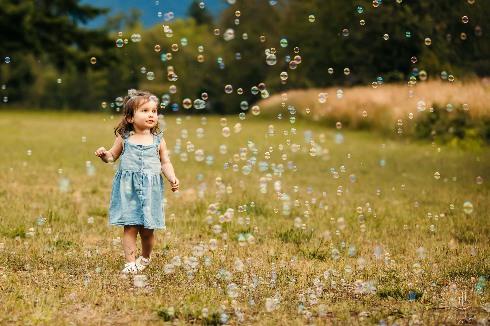 Snoqualmie family photography session by Snoqualmie family photographer James Thomas Long Photography