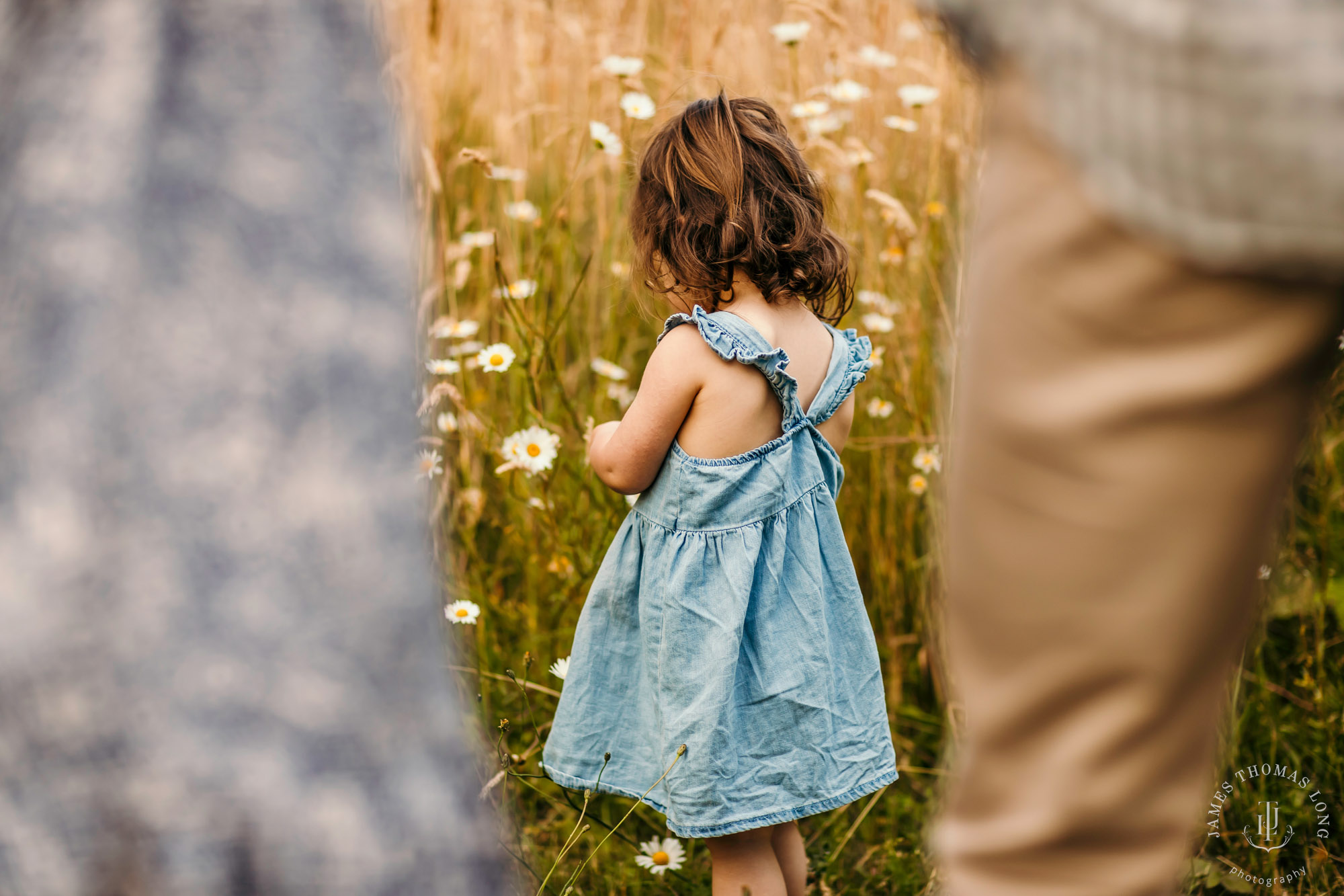 Snoqualmie family photography session by Snoqualmie family photographer James Thomas Long Photography