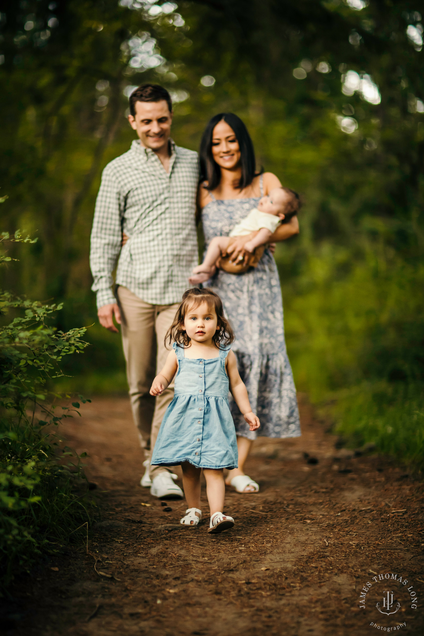 Snoqualmie family photography session by Snoqualmie family photographer James Thomas Long Photography