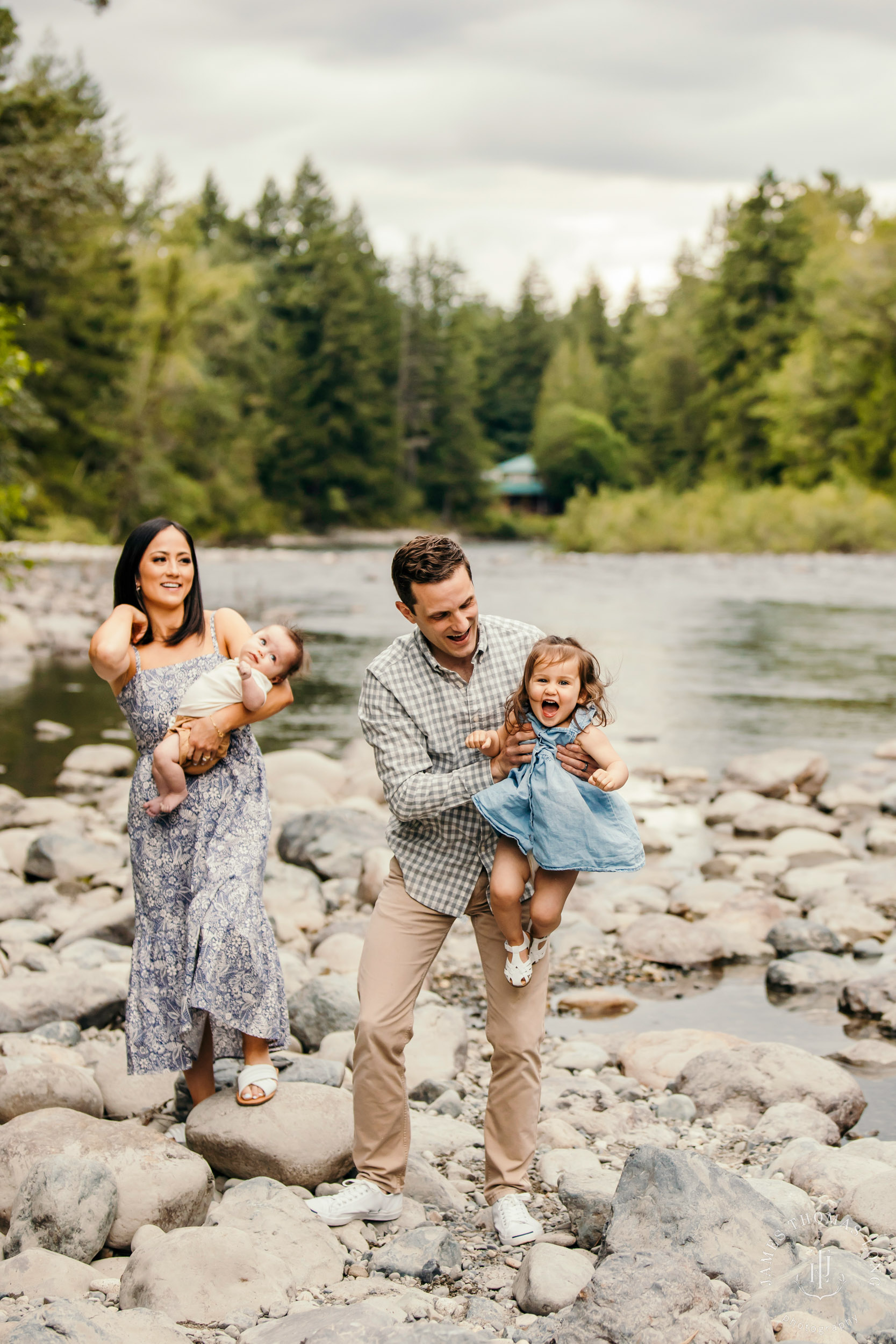 Snoqualmie family photography session by Snoqualmie family photographer James Thomas Long Photography