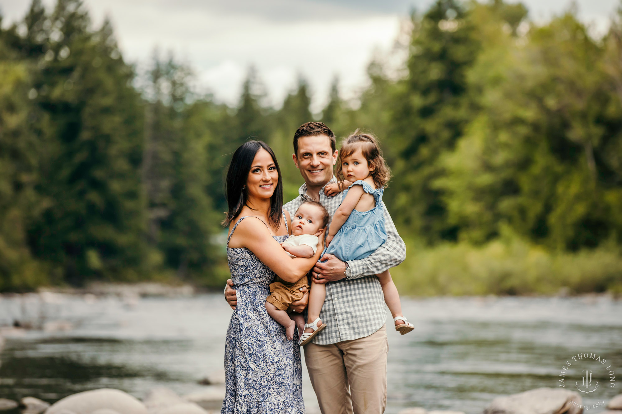 Snoqualmie family photography session by Snoqualmie family photographer James Thomas Long Photography