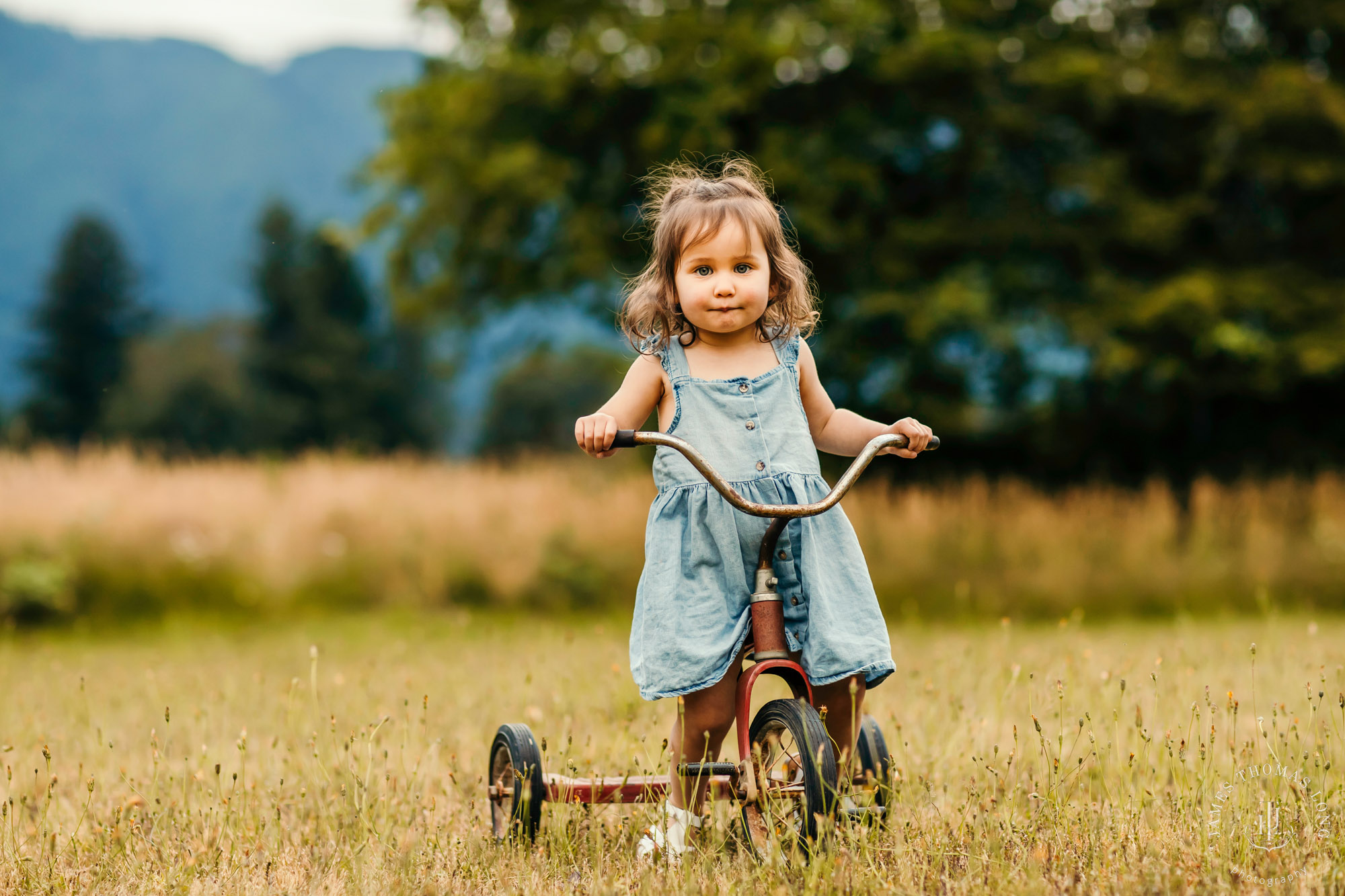 Snoqualmie family photography session by Snoqualmie family photographer James Thomas Long Photography