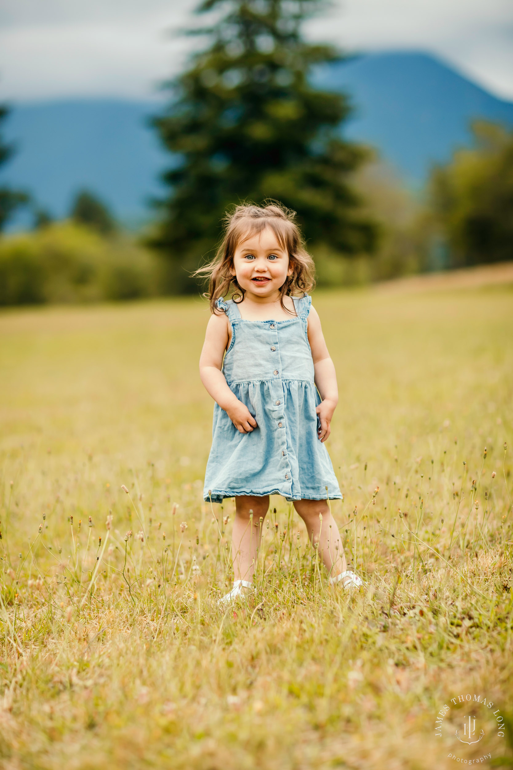 Snoqualmie family photography session by Snoqualmie family photographer James Thomas Long Photography