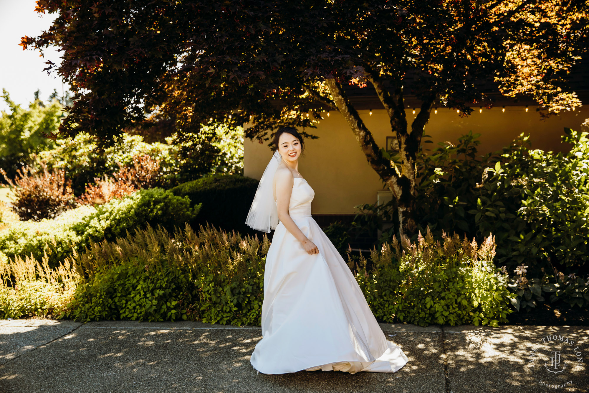 Echo Falls Snohomish wedding by Seattle wedding photographer James Thomas Long Photography