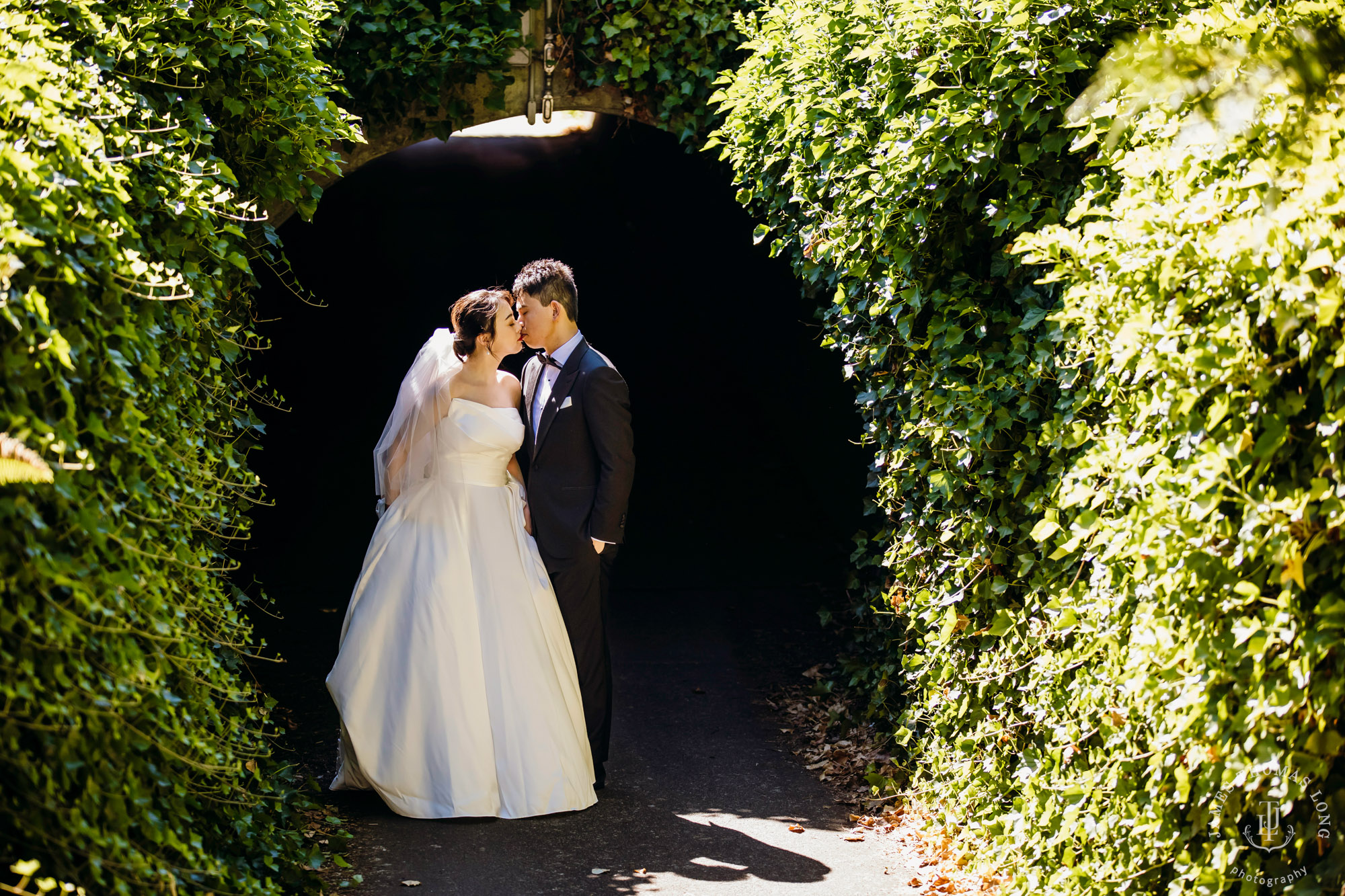 Echo Falls Snohomish wedding by Seattle wedding photographer James Thomas Long Photography