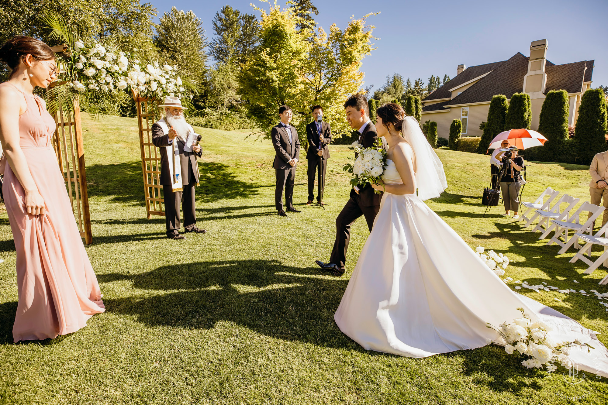 Echo Falls Snohomish wedding by Seattle wedding photographer James Thomas Long Photography