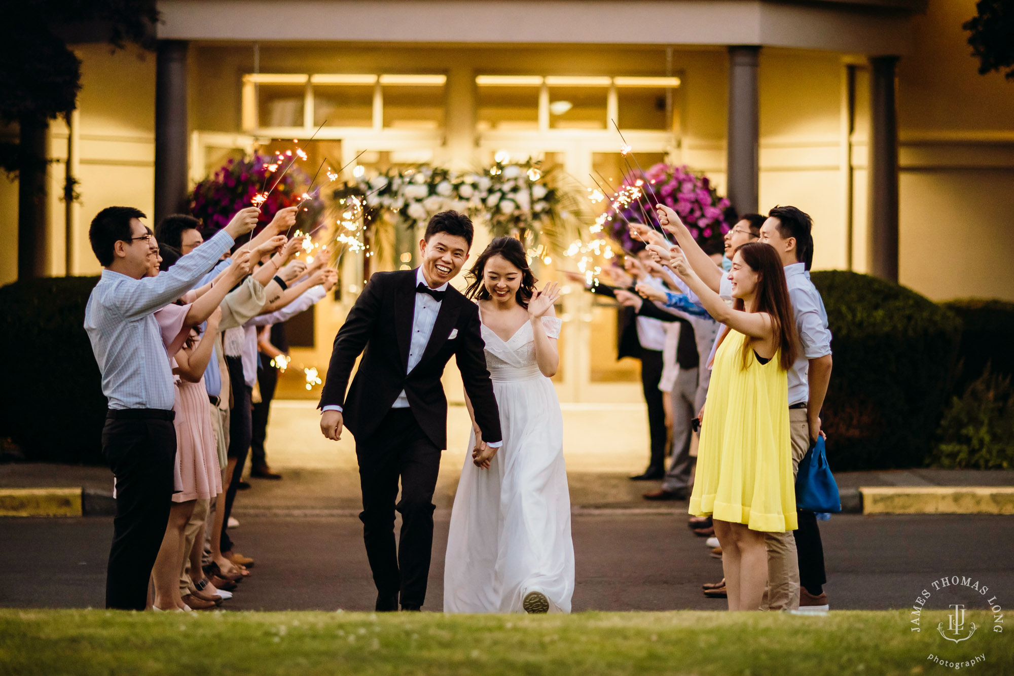 Echo Falls Snohomish wedding by Seattle wedding photographer James Thomas Long Photography